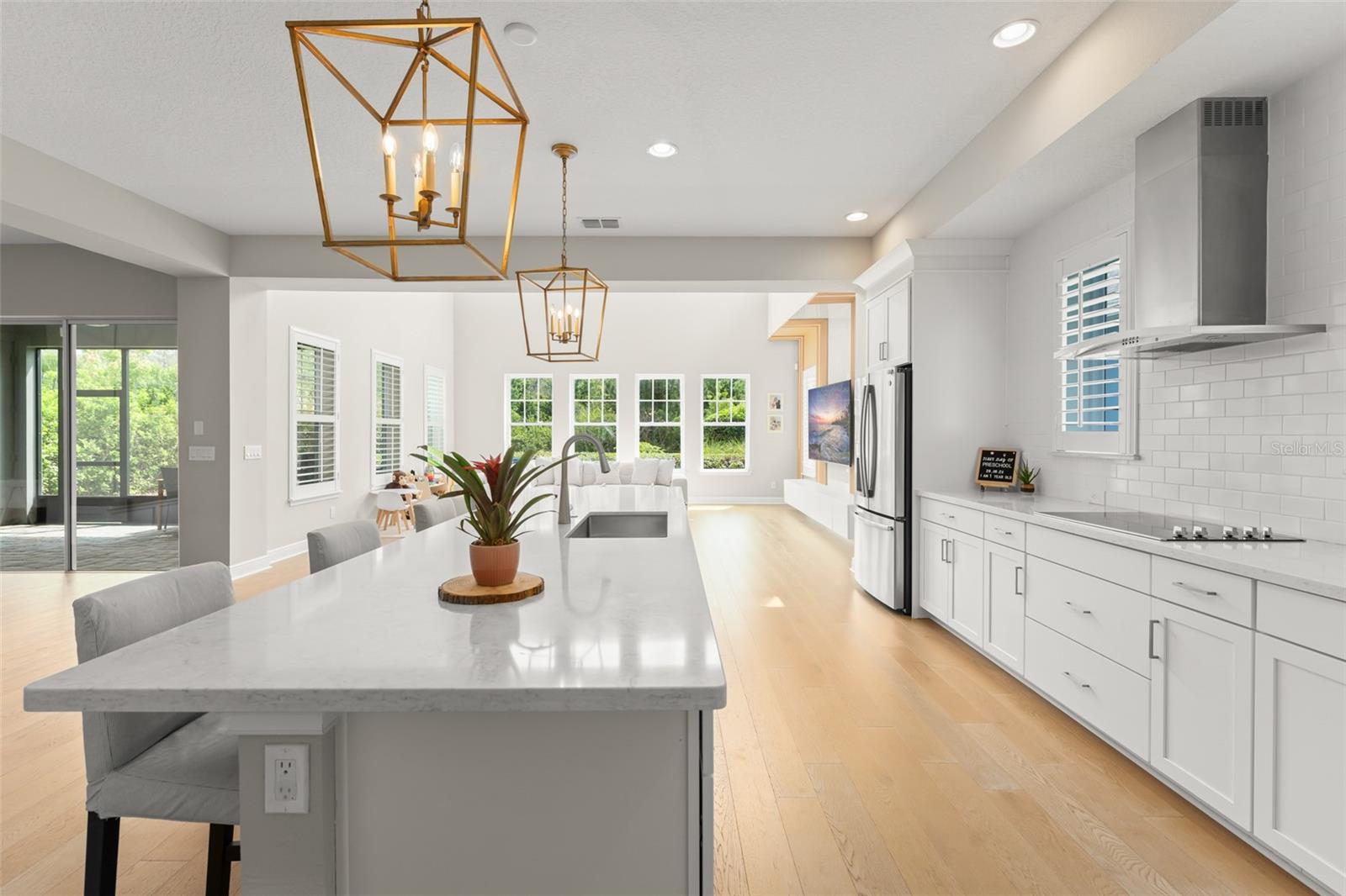 Image 13 of 67 For 9532 Reymont Street