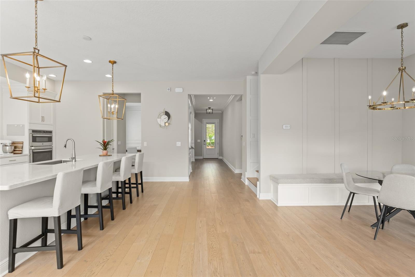 Image 19 of 67 For 9532 Reymont Street