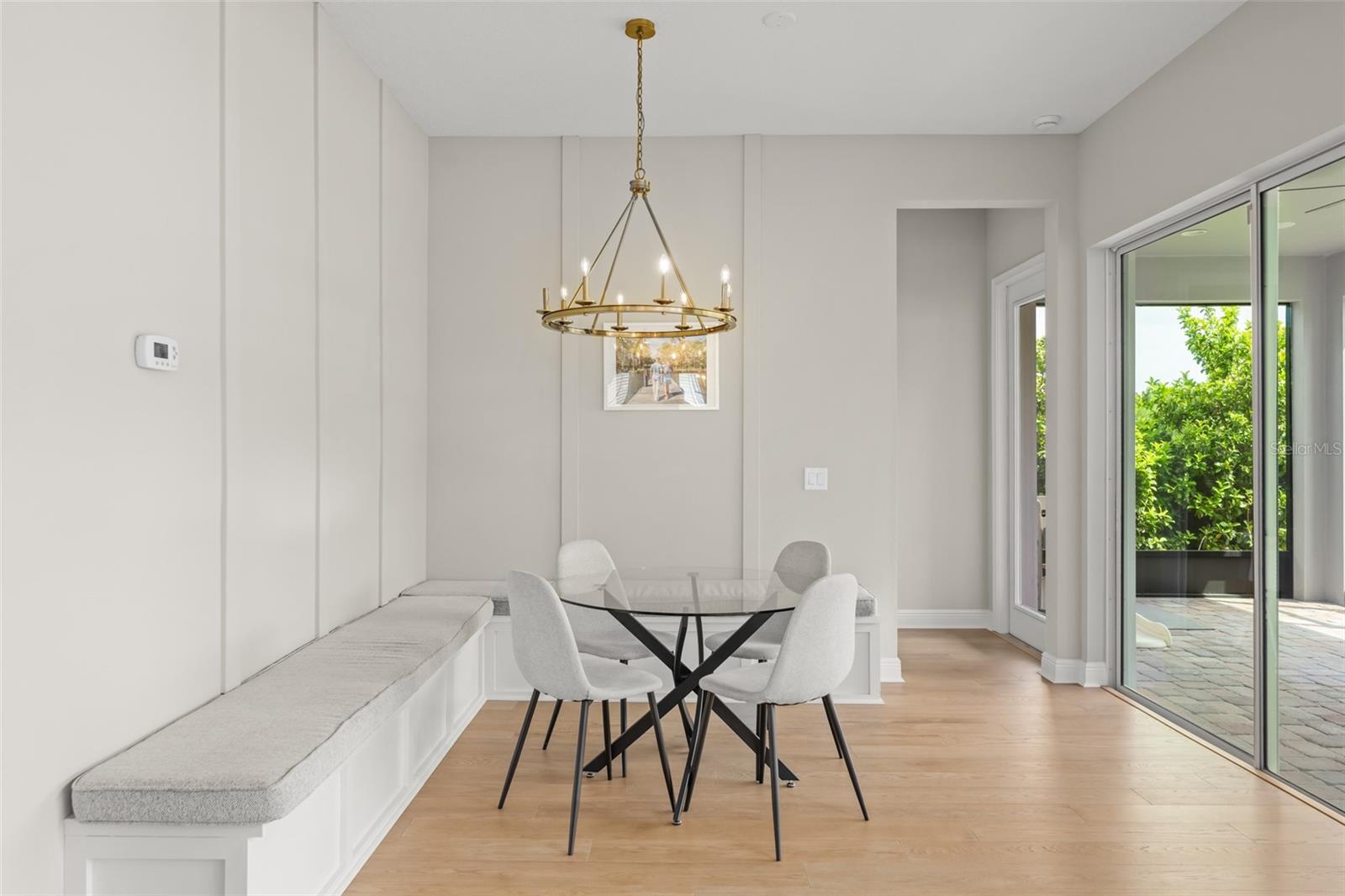 Image 22 of 67 For 9532 Reymont Street