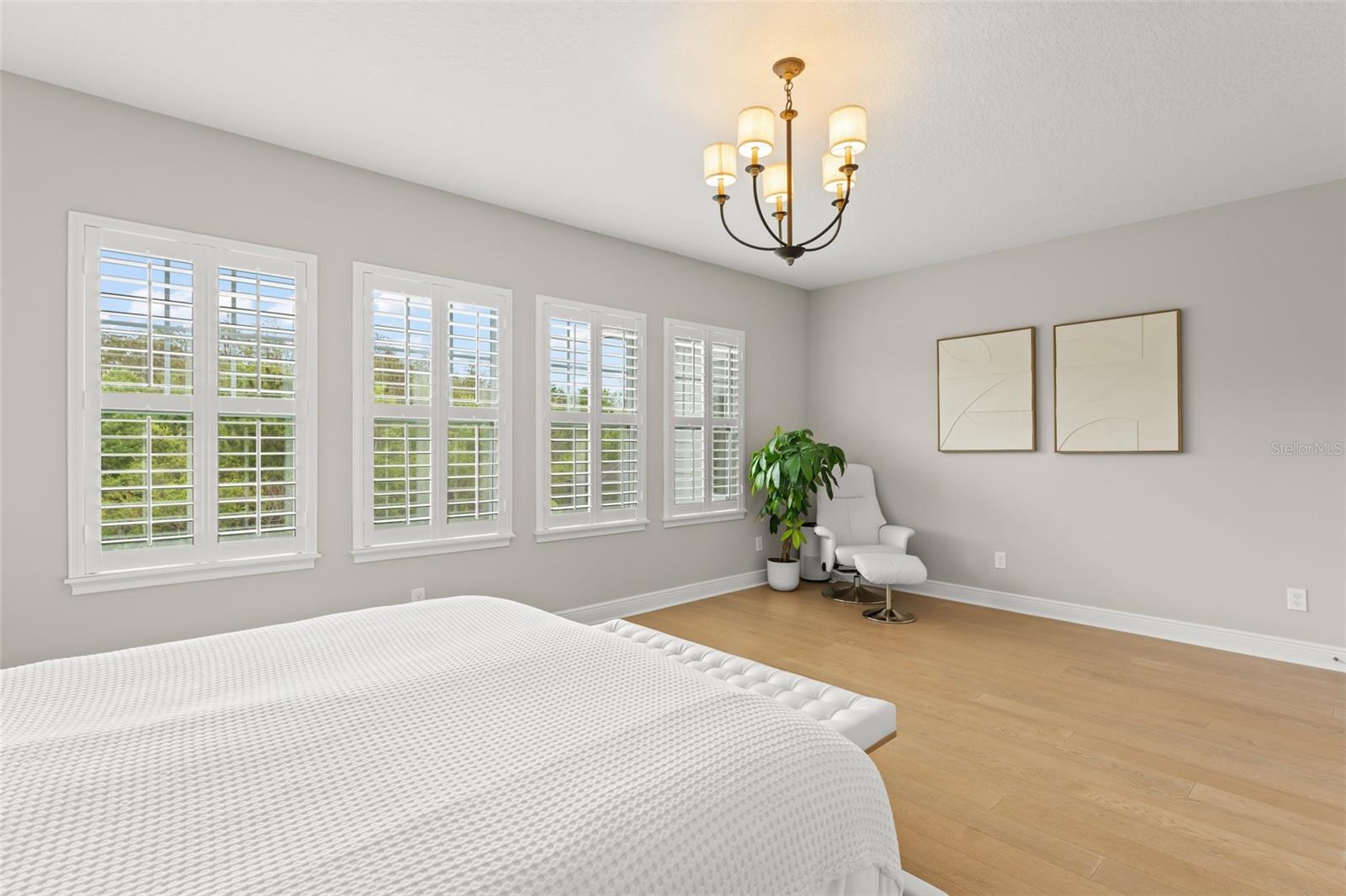 Image 34 of 67 For 9532 Reymont Street