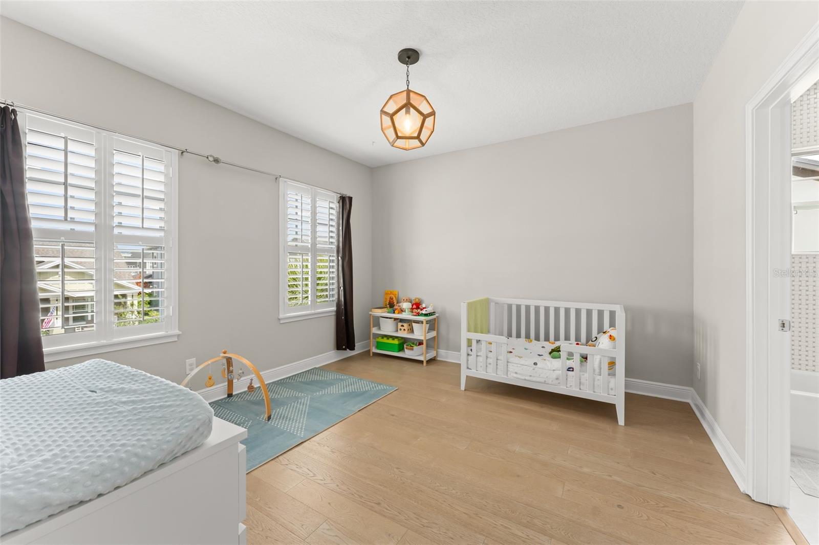 Image 43 of 67 For 9532 Reymont Street