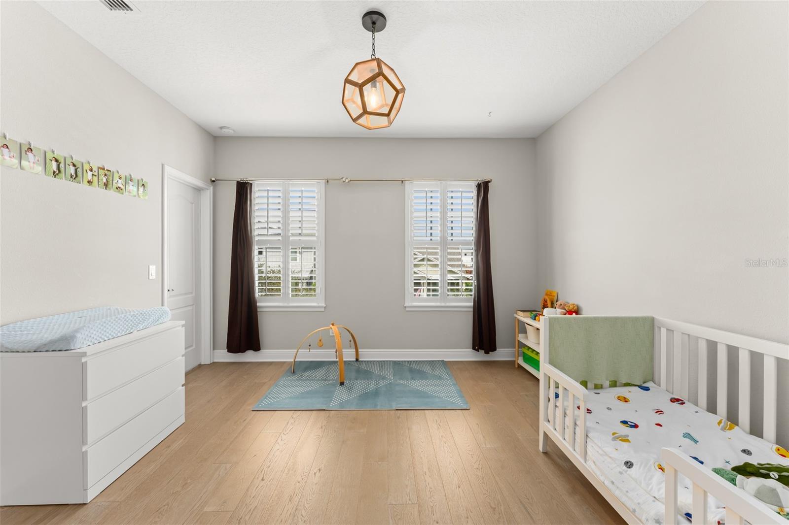 Image 45 of 67 For 9532 Reymont Street