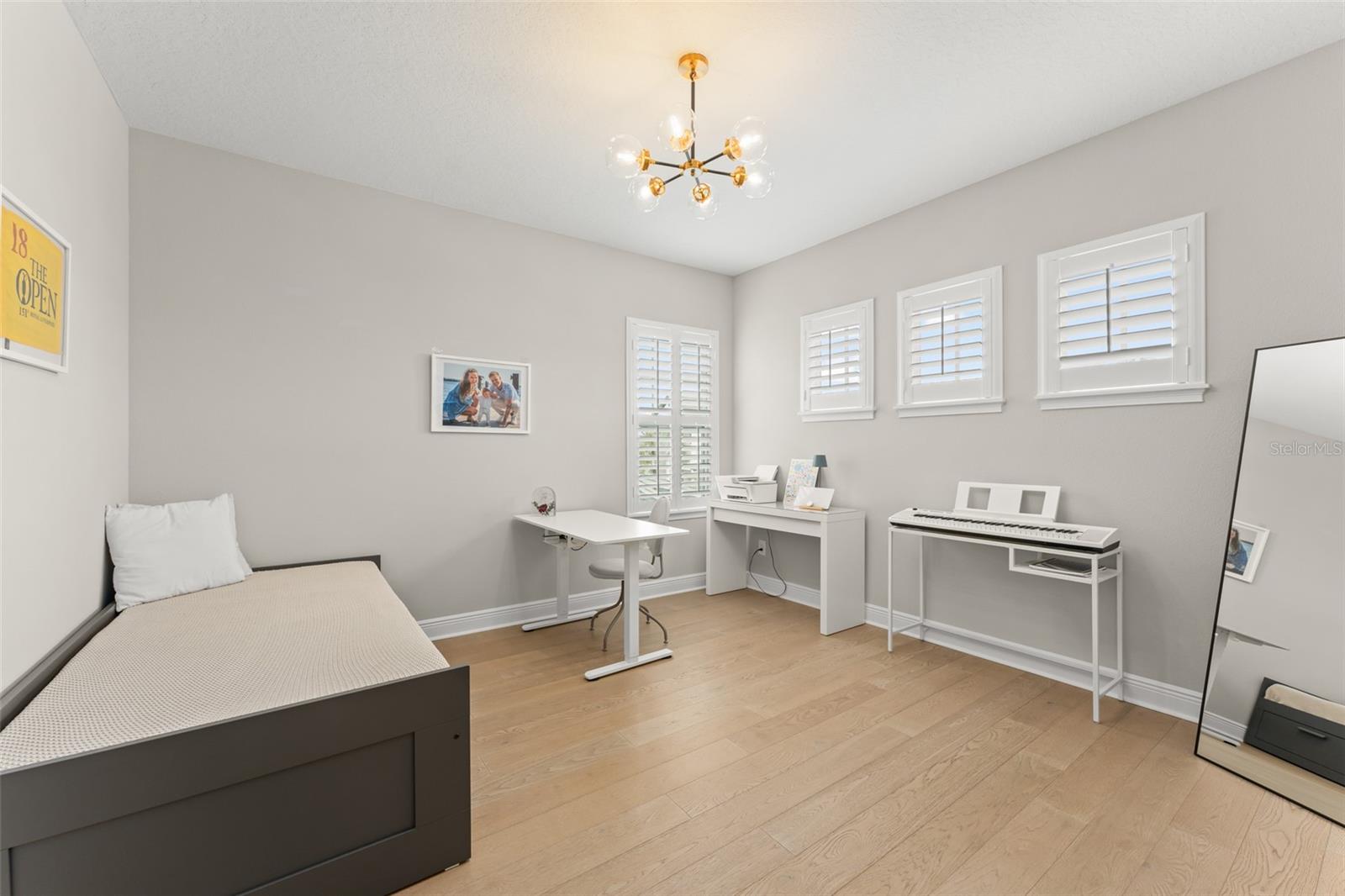 Image 47 of 67 For 9532 Reymont Street