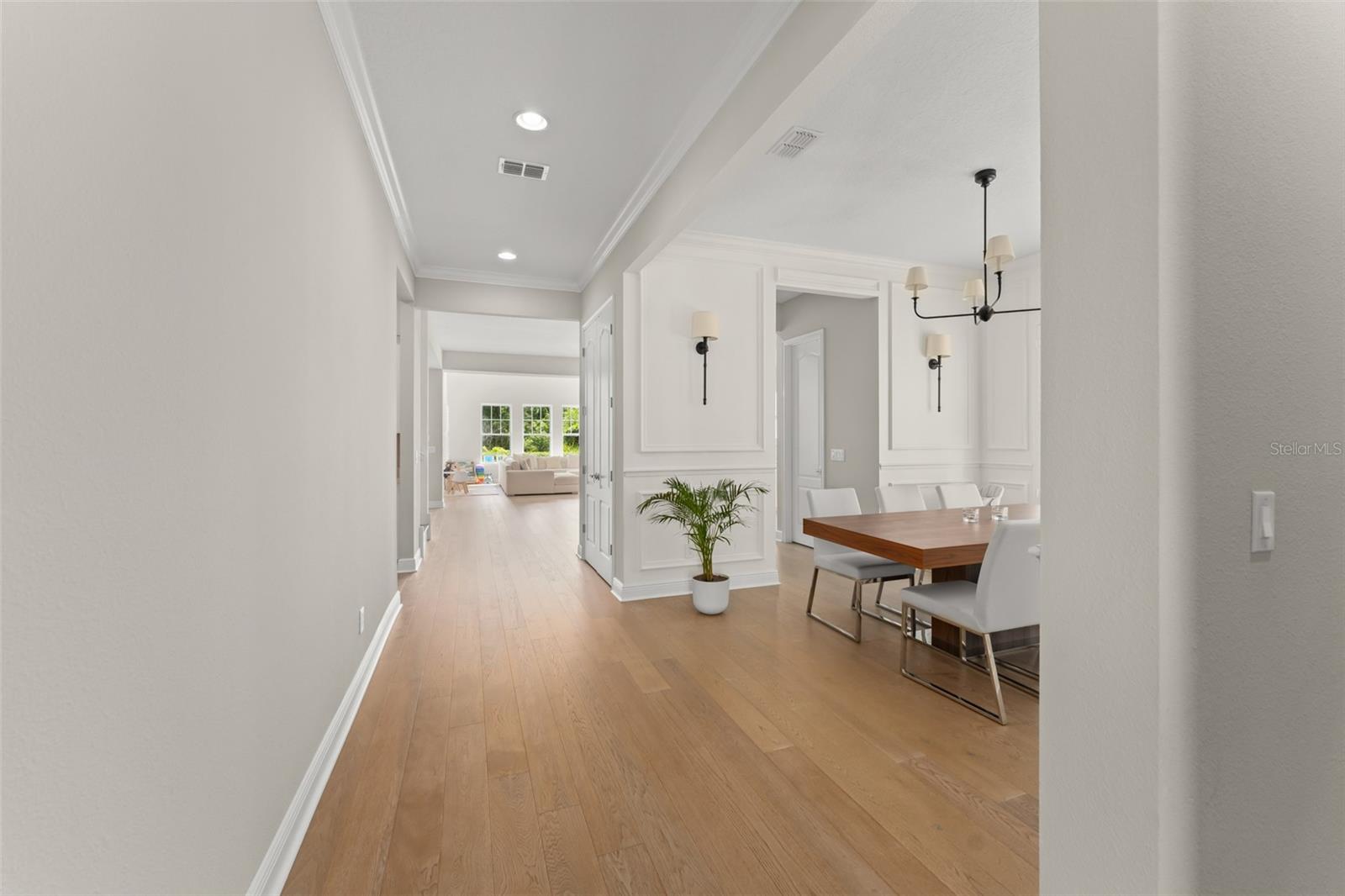 Image 5 of 67 For 9532 Reymont Street