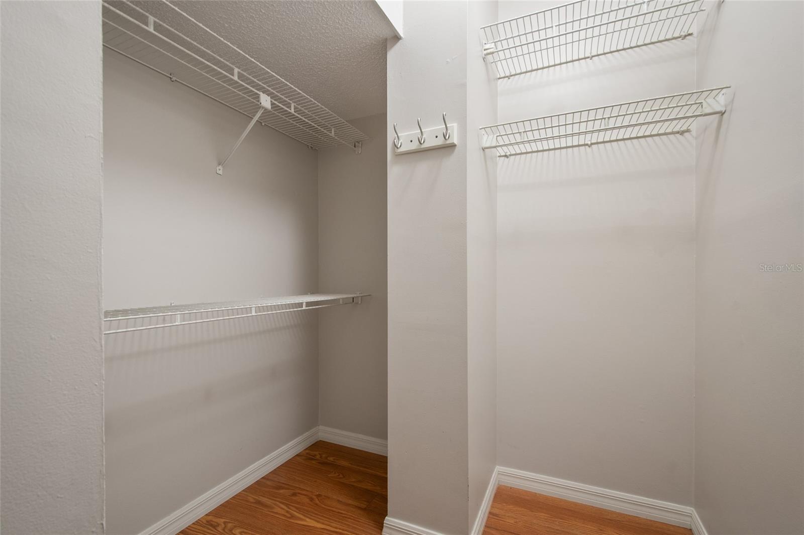 Image 29 of 50 For 825 Oakdale Street