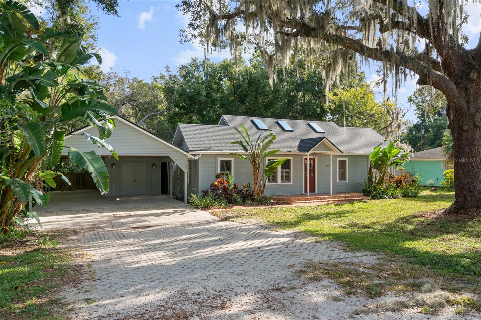 Image 37 of 50 For 825 Oakdale Street