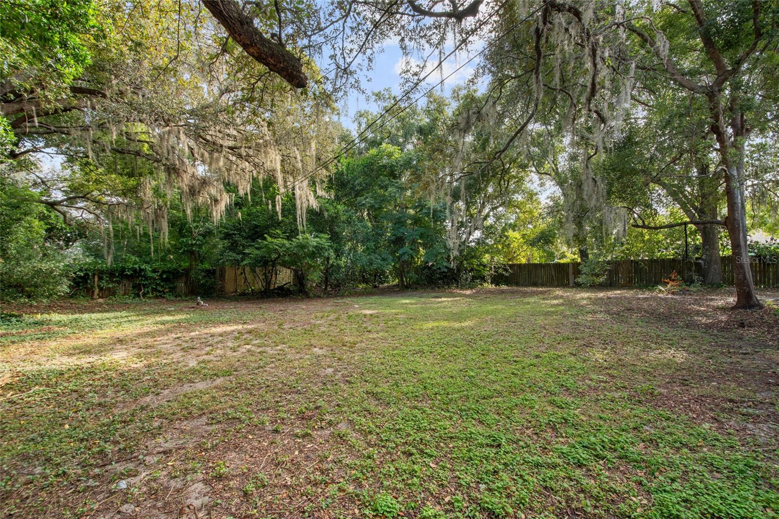 Image 47 of 50 For 825 Oakdale Street