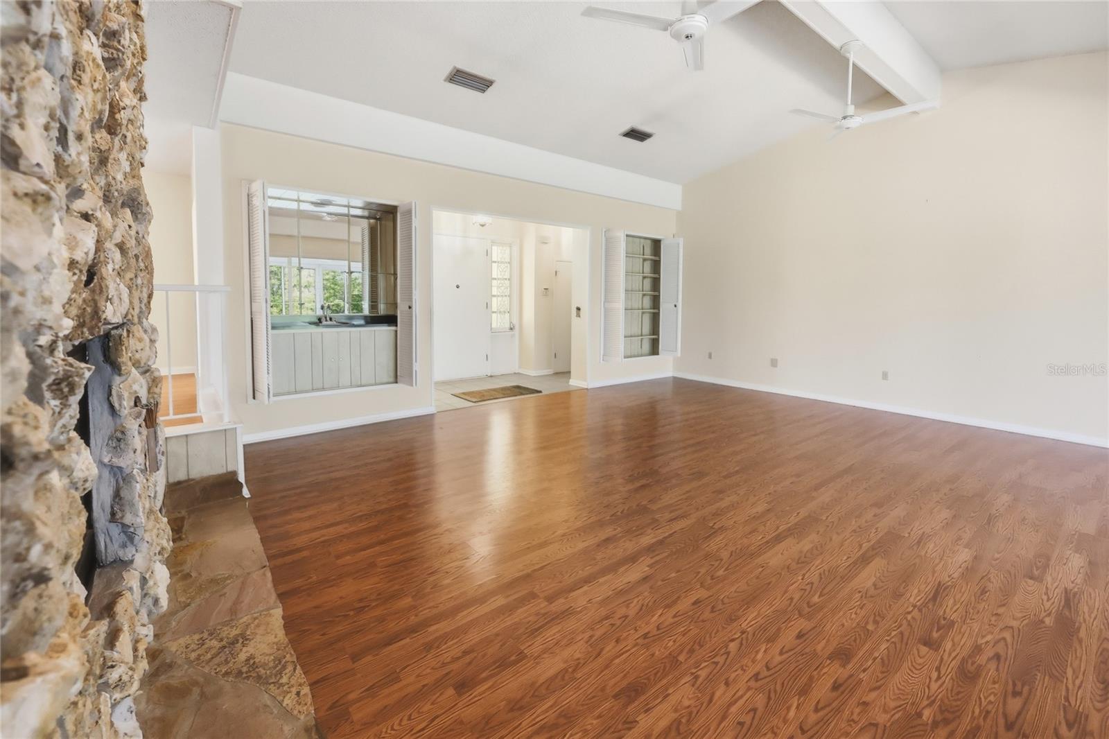 Image 11 of 61 For 1352 Errol Parkway