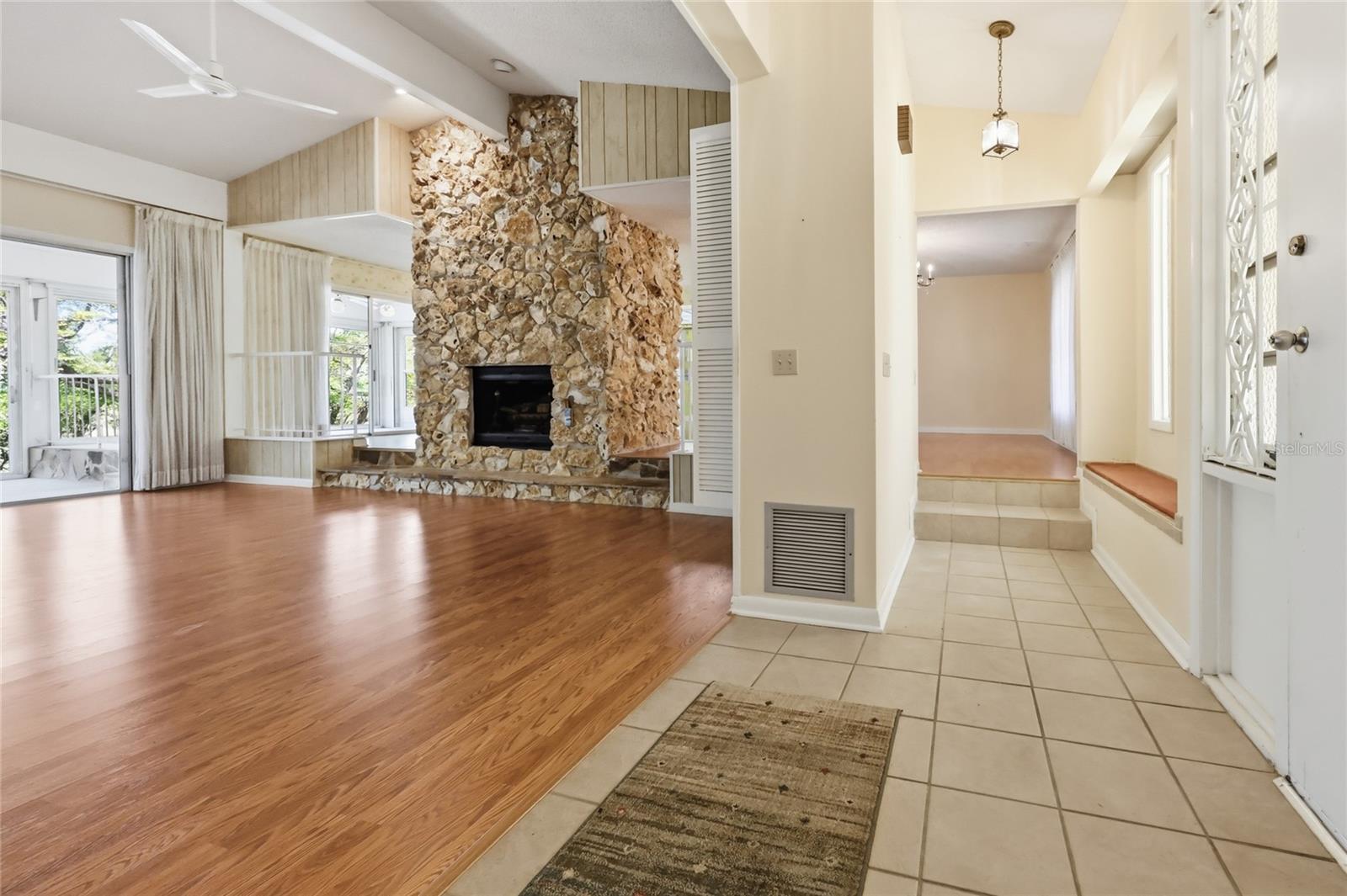 Image 14 of 61 For 1352 Errol Parkway