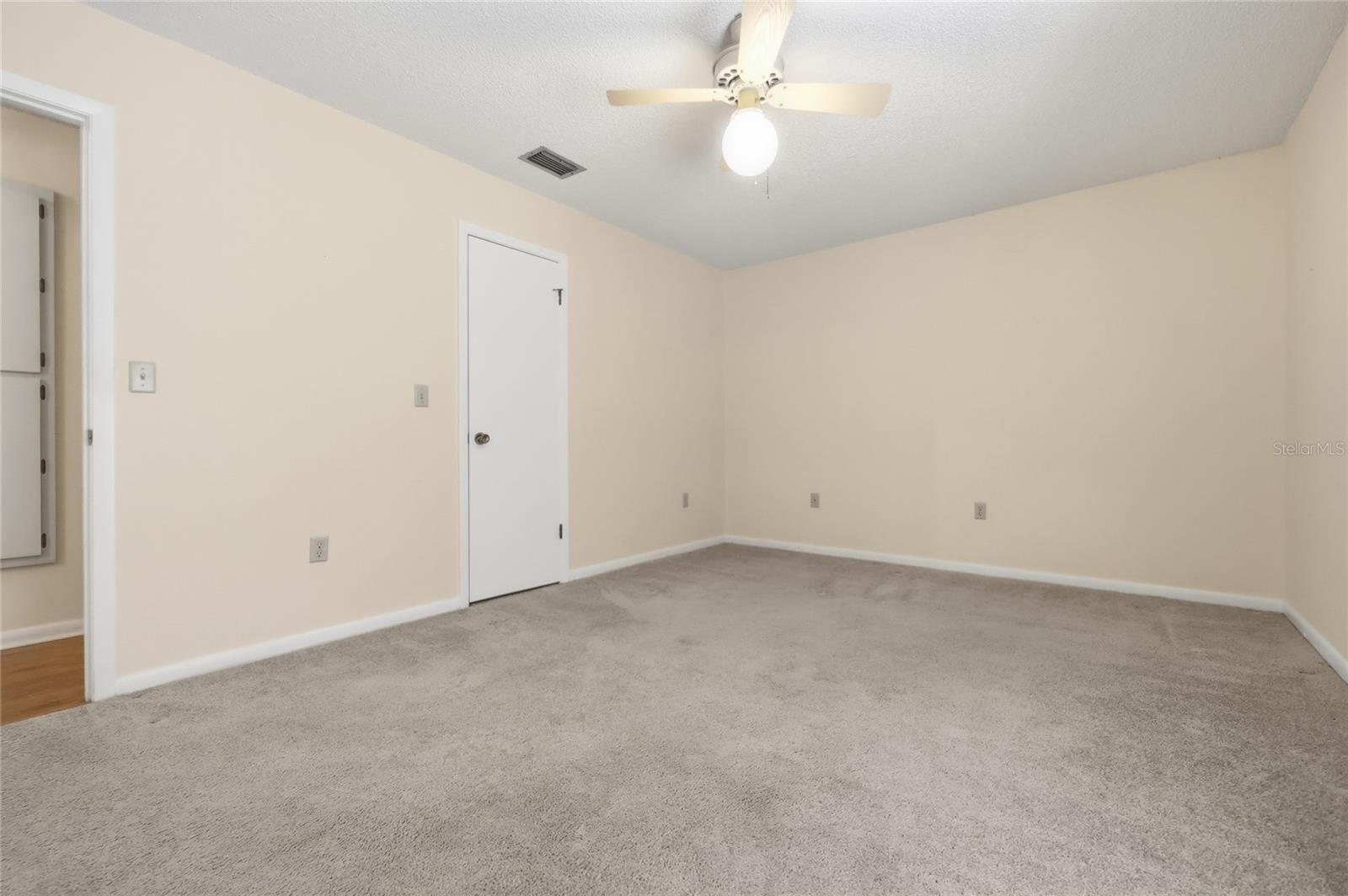 Image 26 of 61 For 1352 Errol Parkway