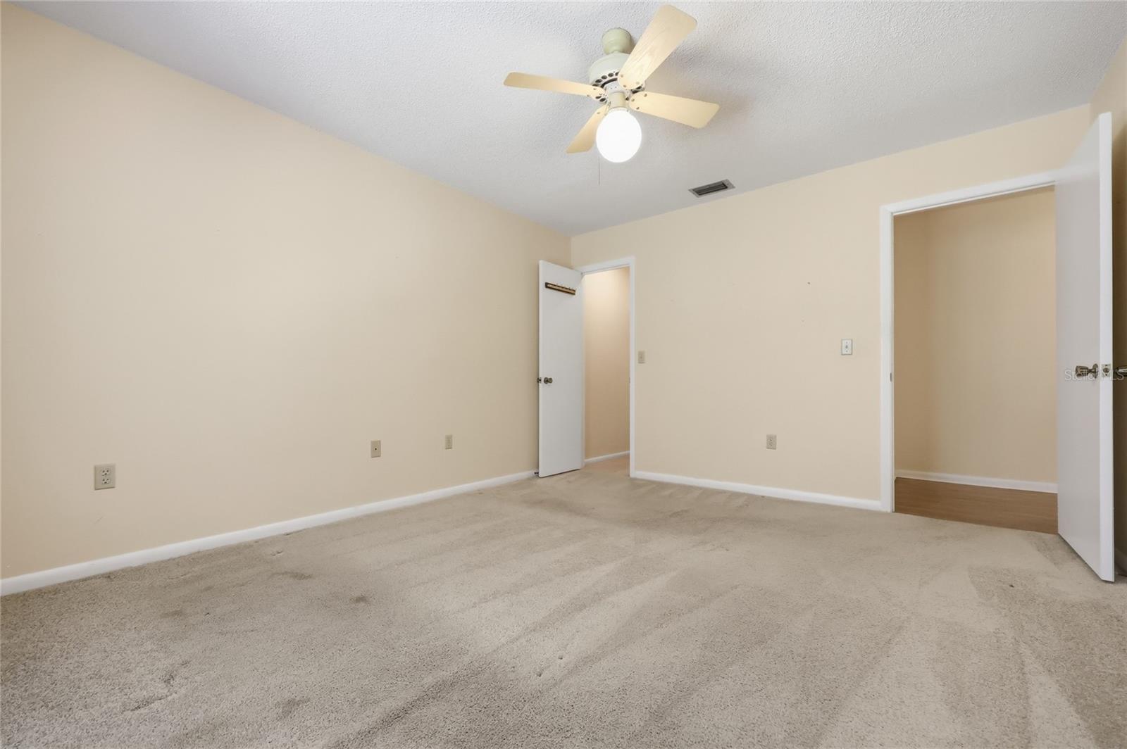 Image 30 of 61 For 1352 Errol Parkway