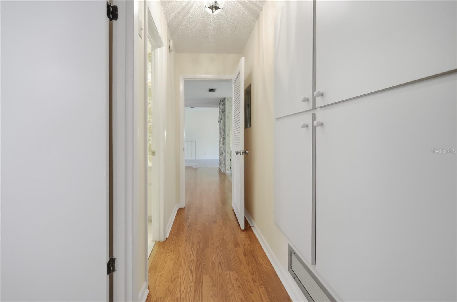 Image 32 of 61 For 1352 Errol Parkway