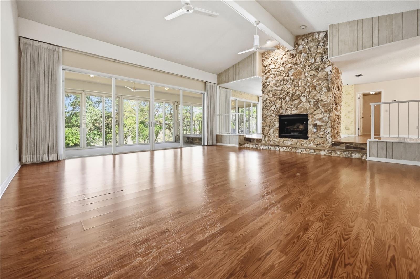 Image 7 of 61 For 1352 Errol Parkway