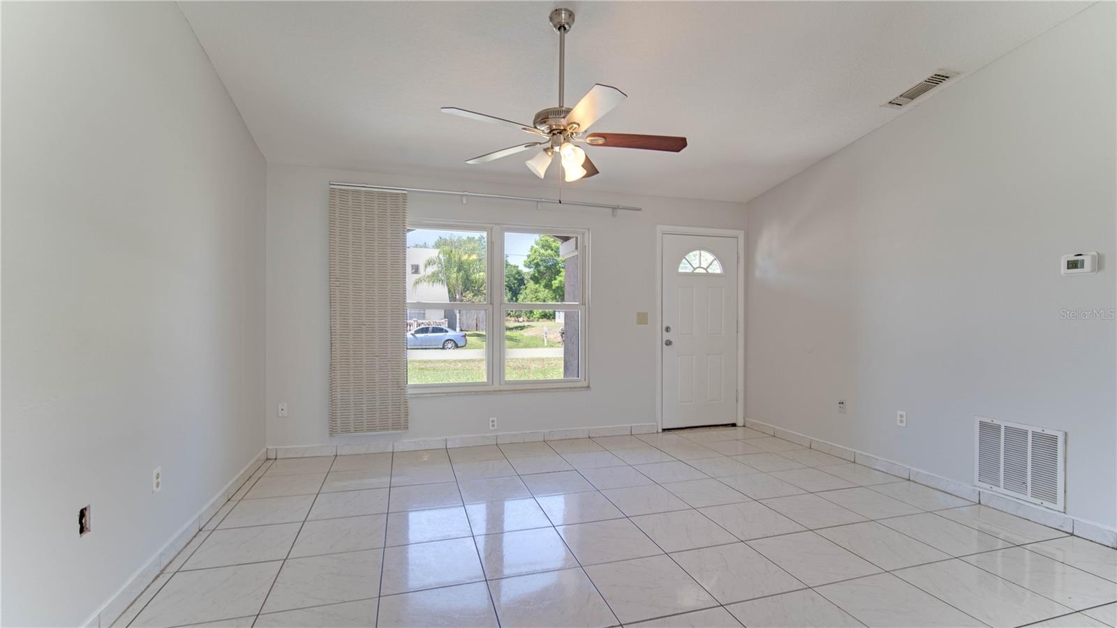 Image 7 of 20 For 637 Mesilla Drive