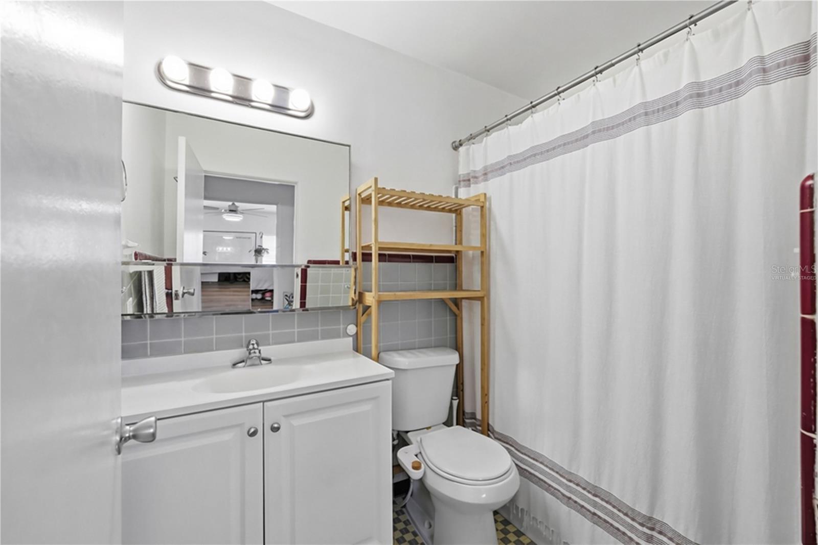 Image 20 of 48 For 35-37 Hillside Avenue