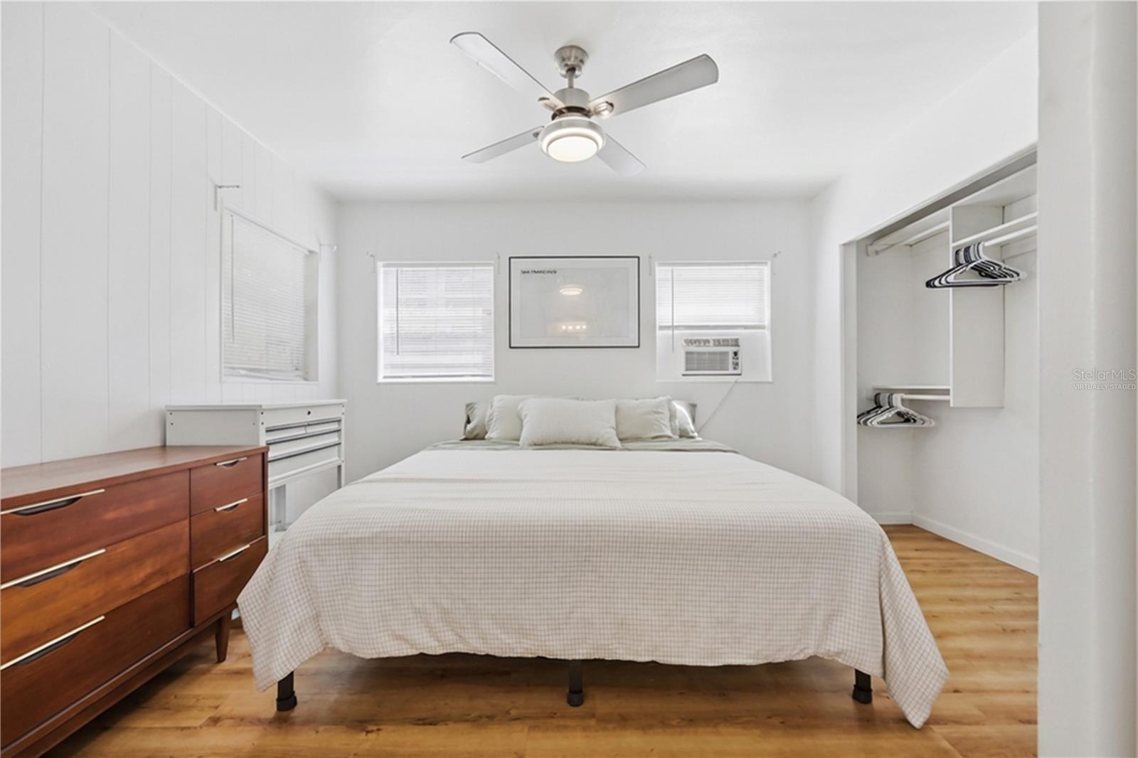 Image 22 of 48 For 35-37 Hillside Avenue