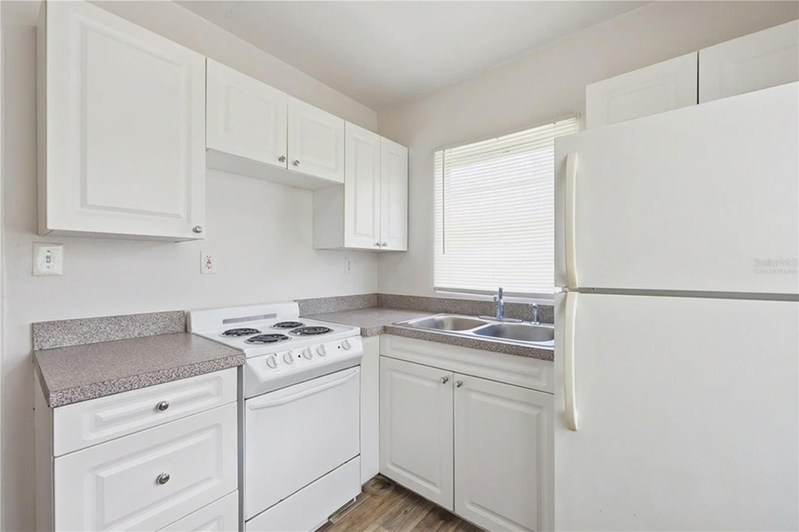 Image 31 of 48 For 35-37 Hillside Avenue