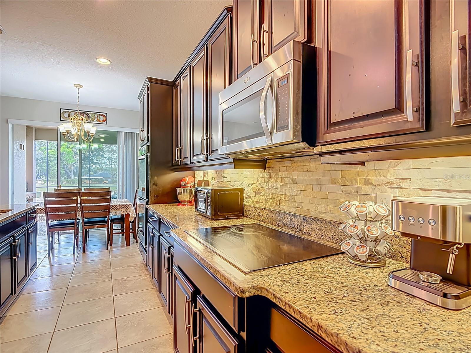 Image 12 of 67 For 344 Magneta Loop