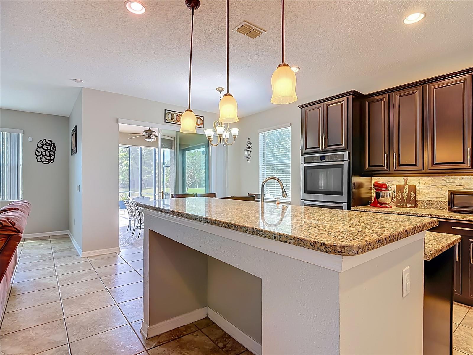 Image 17 of 67 For 344 Magneta Loop