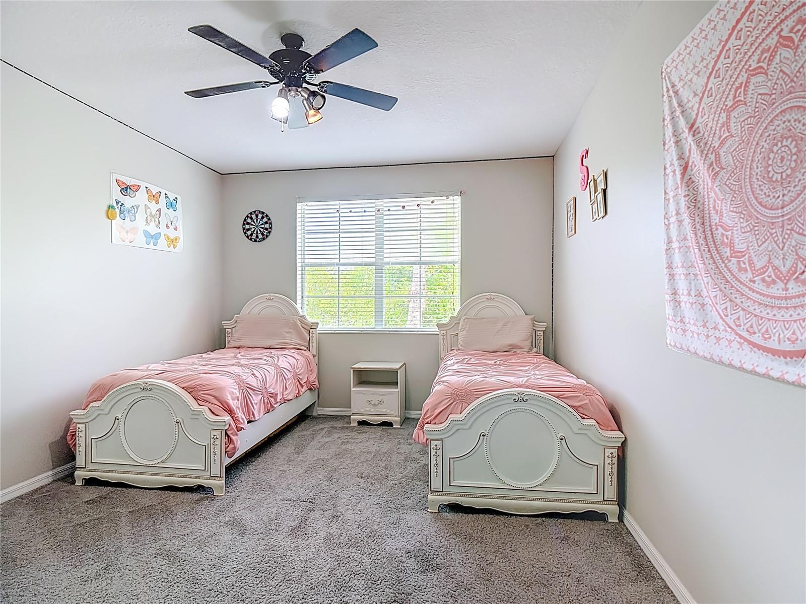 Image 35 of 67 For 344 Magneta Loop