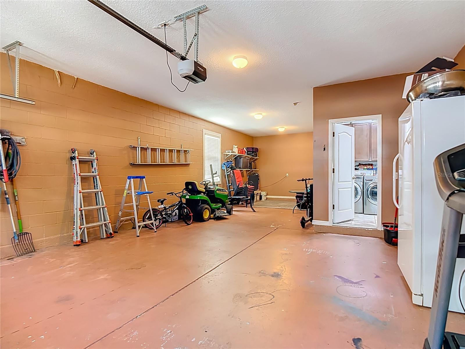 Image 51 of 67 For 344 Magneta Loop