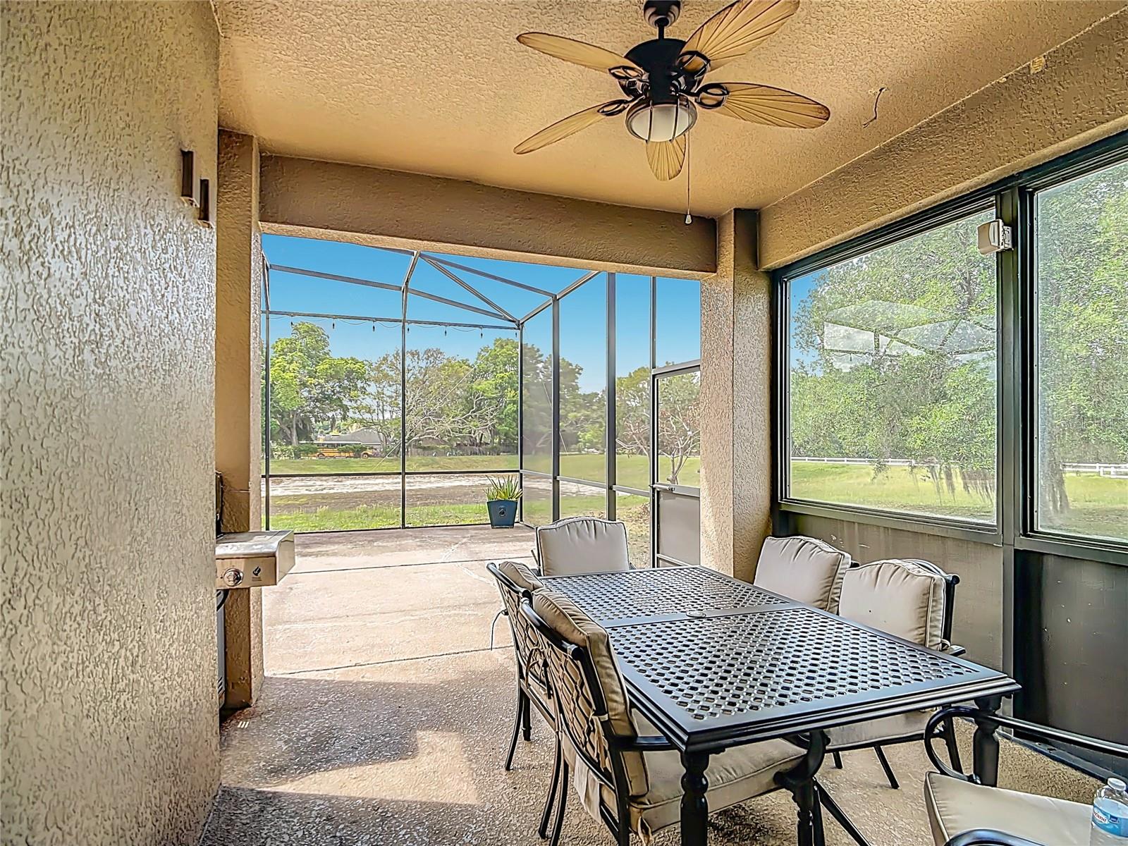 Image 54 of 67 For 344 Magneta Loop