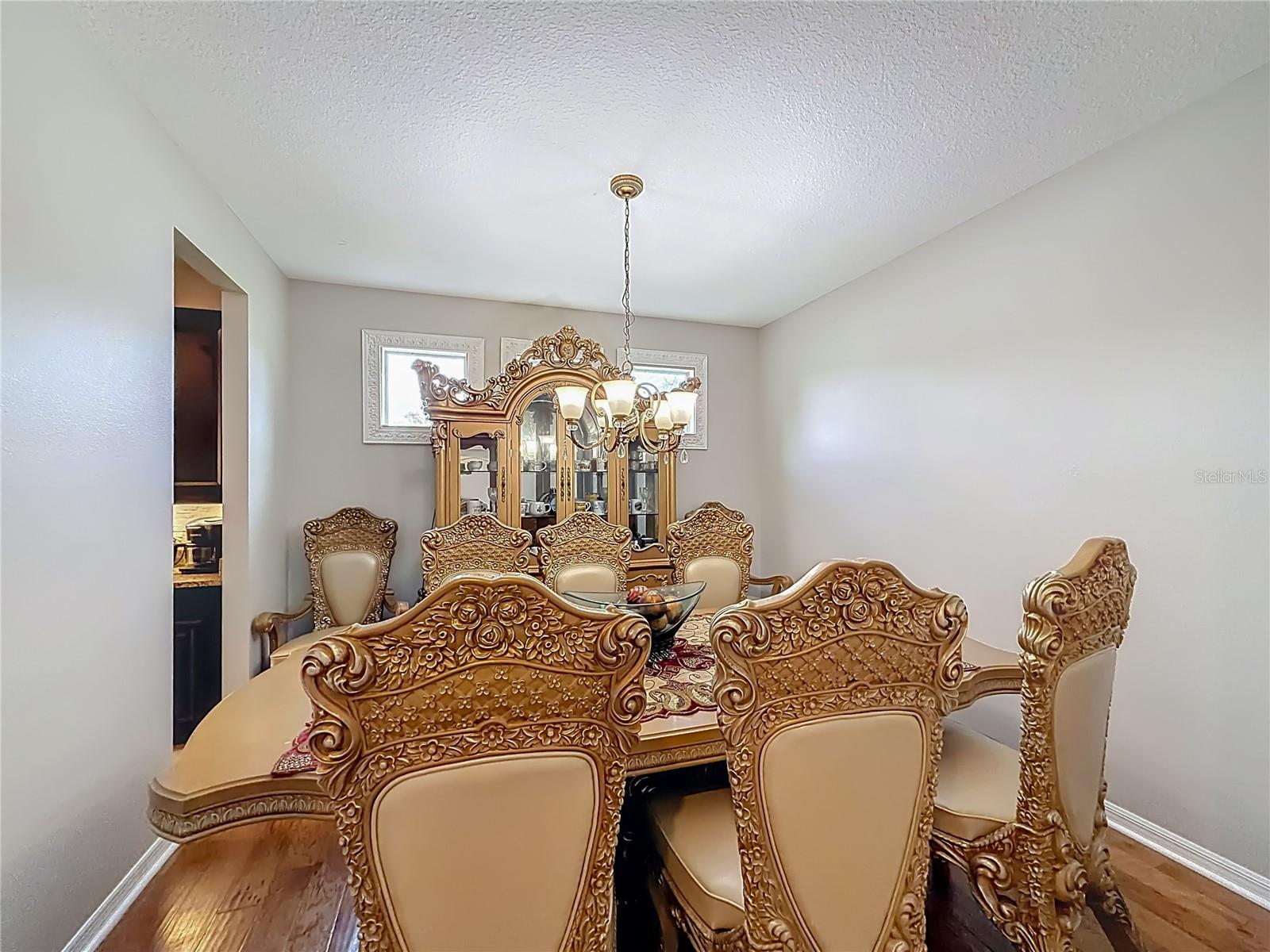 Image 9 of 67 For 344 Magneta Loop