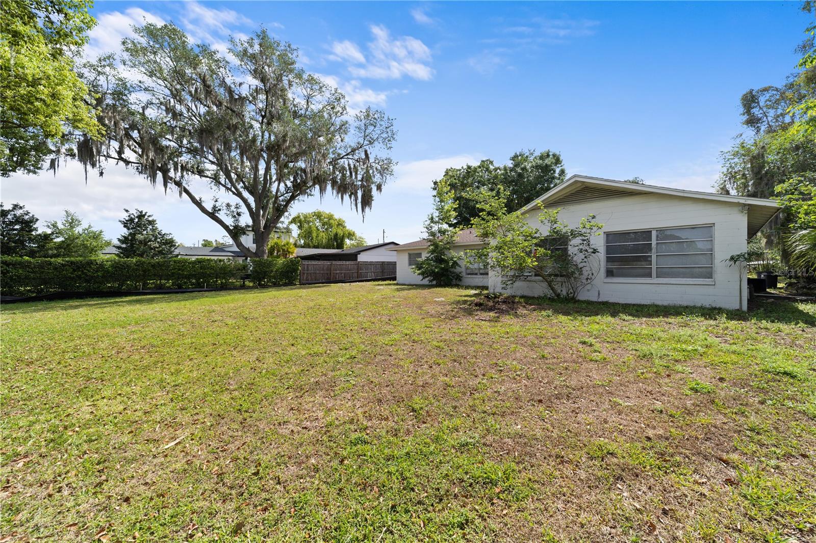 Image 24 of 25 For 1881 Lake Spier Drive