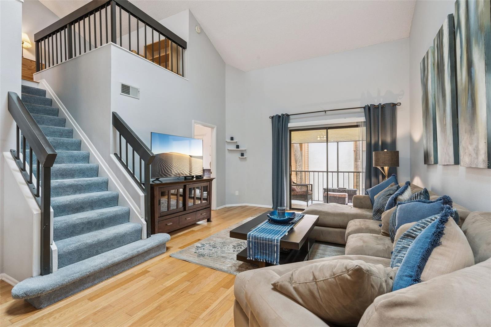 Image 11 of 58 For 3008 Clubview Drive U3