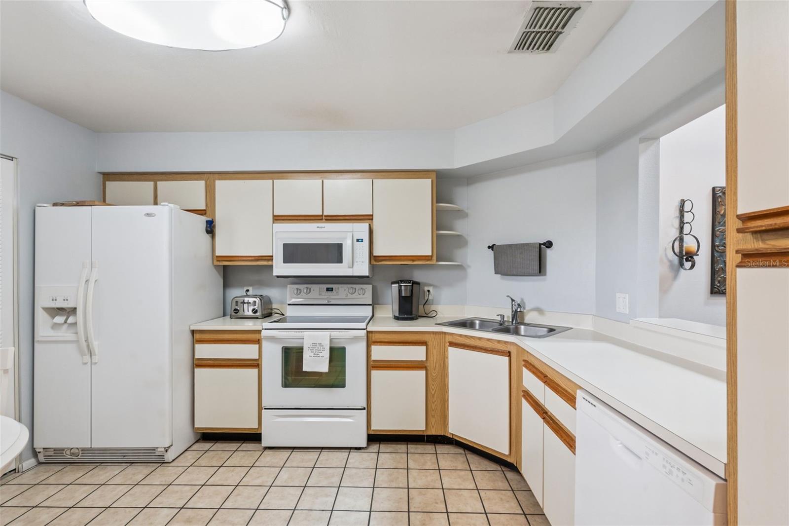 Image 16 of 58 For 3008 Clubview Drive U3