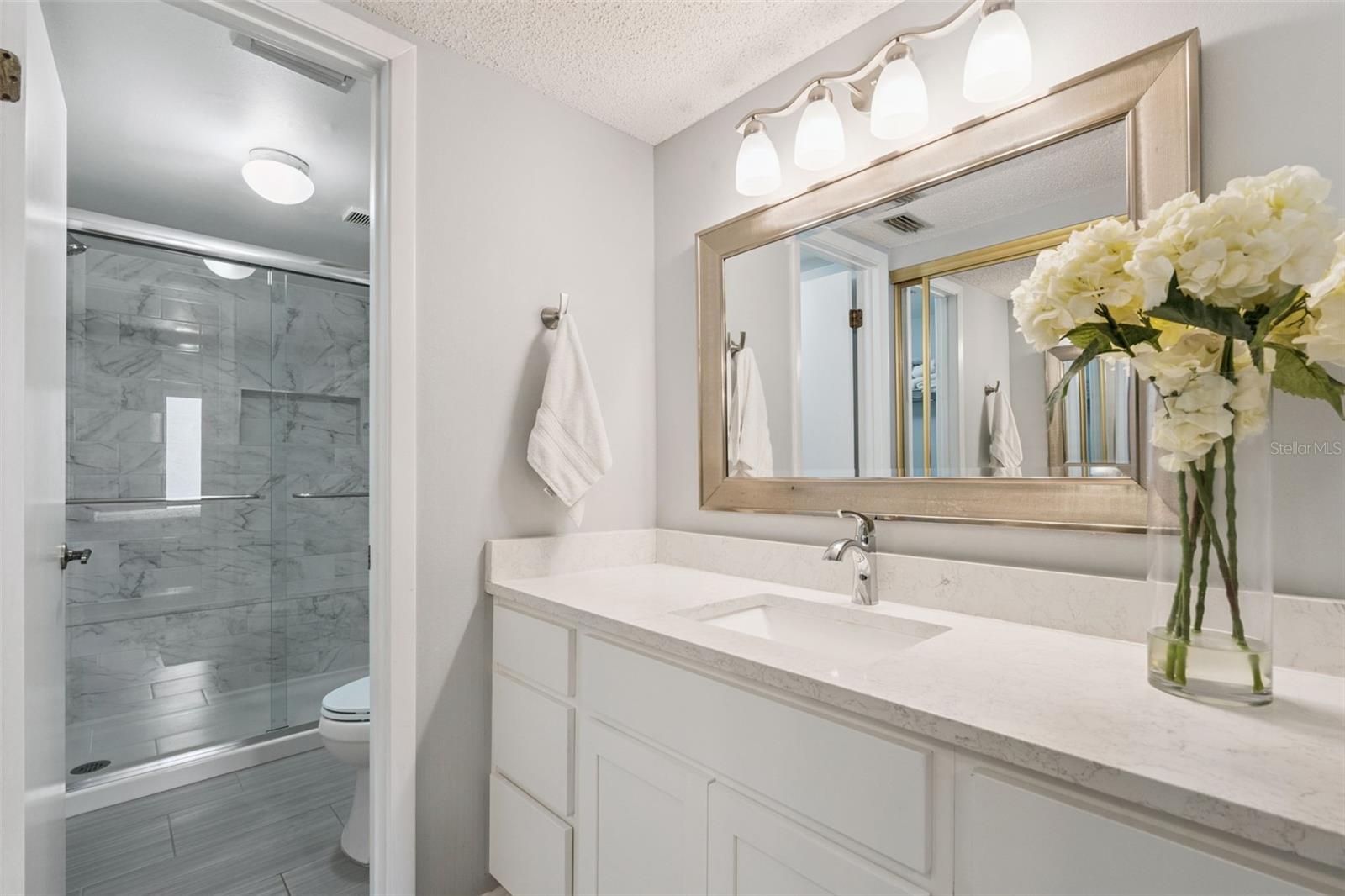 Image 25 of 58 For 3008 Clubview Drive U3