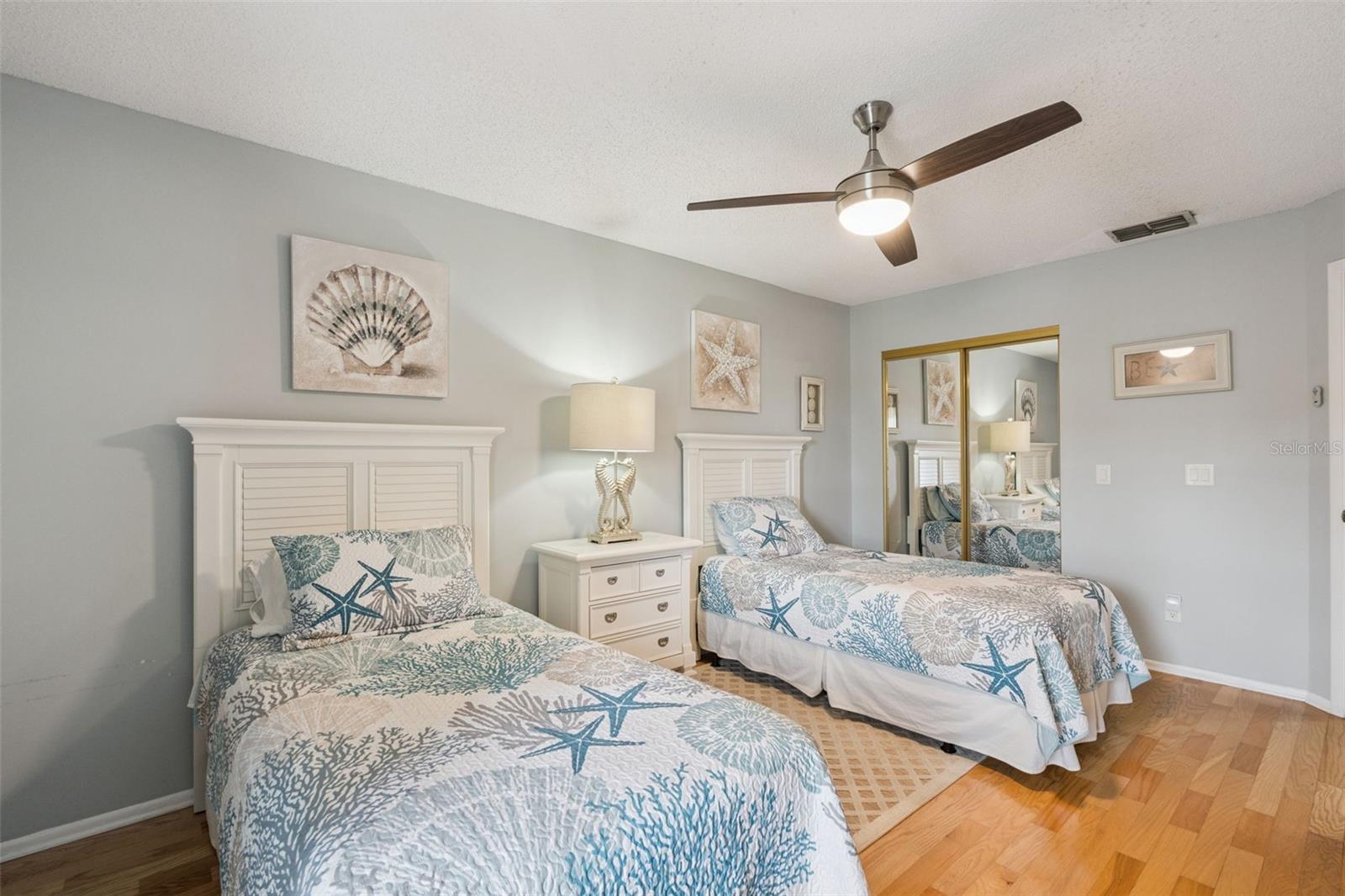 Image 27 of 58 For 3008 Clubview Drive U3