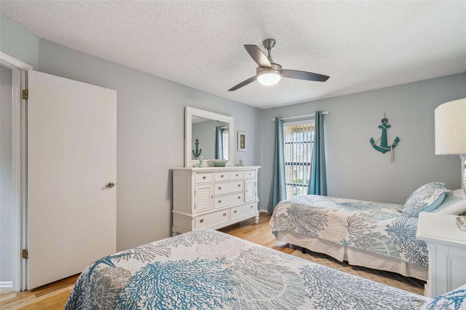 Image 28 of 58 For 3008 Clubview Drive U3