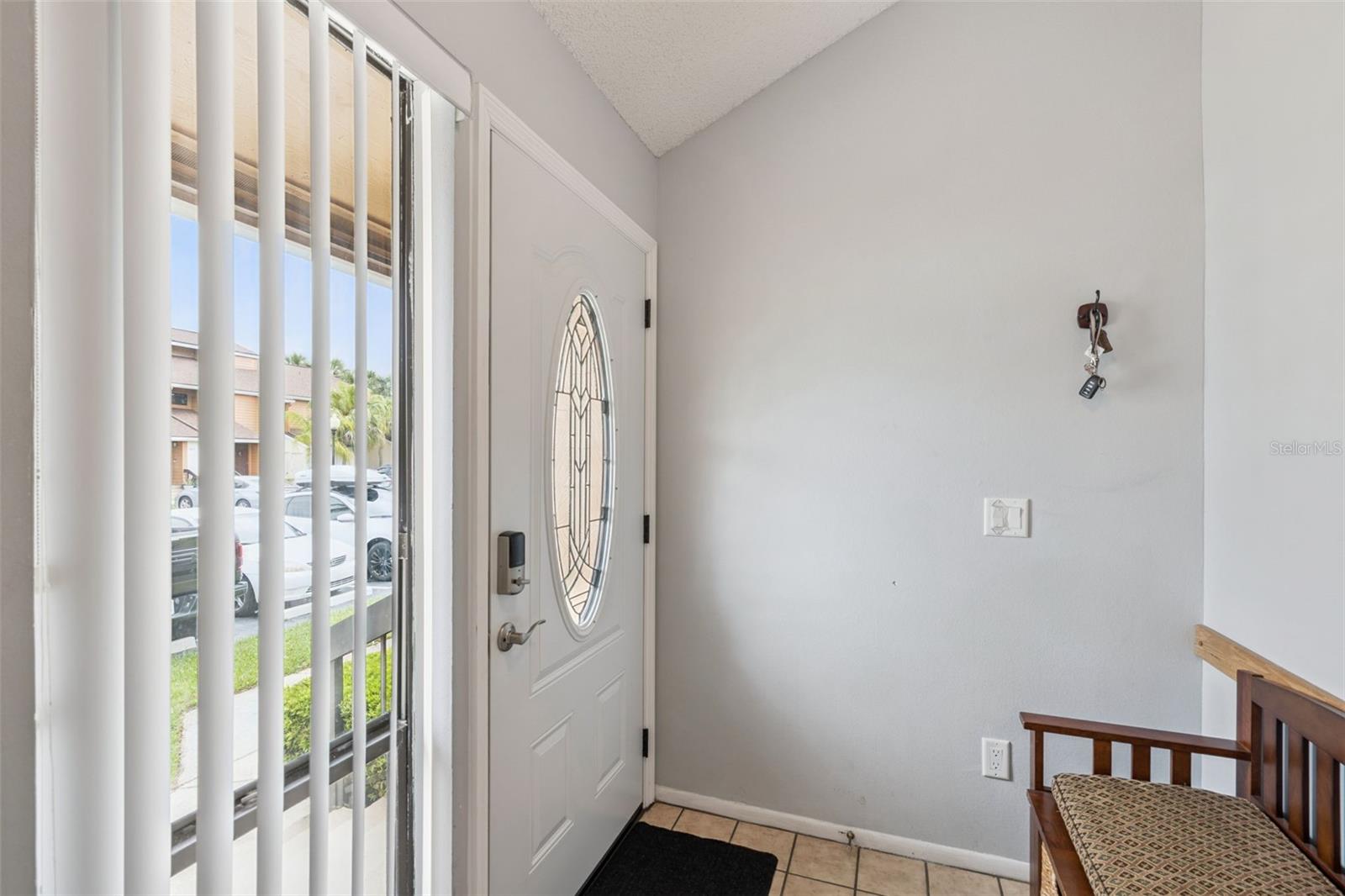 Image 4 of 58 For 3008 Clubview Drive U3