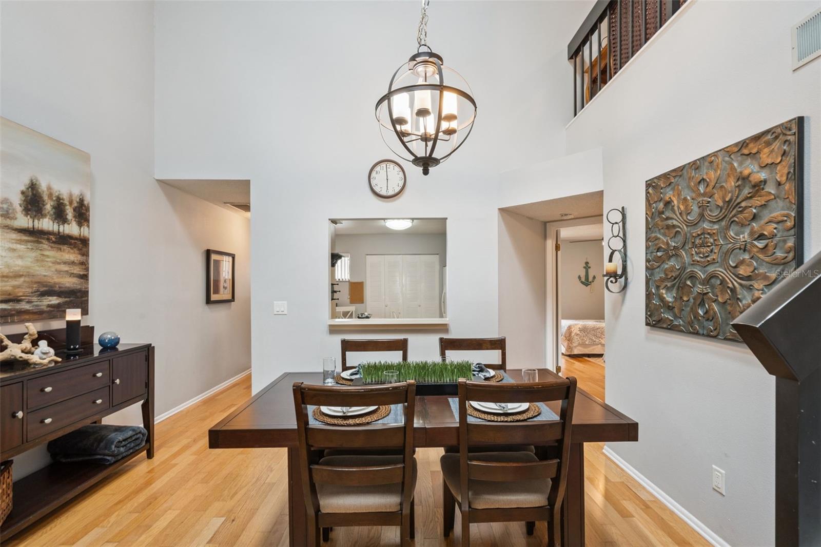 Image 8 of 58 For 3008 Clubview Drive U3