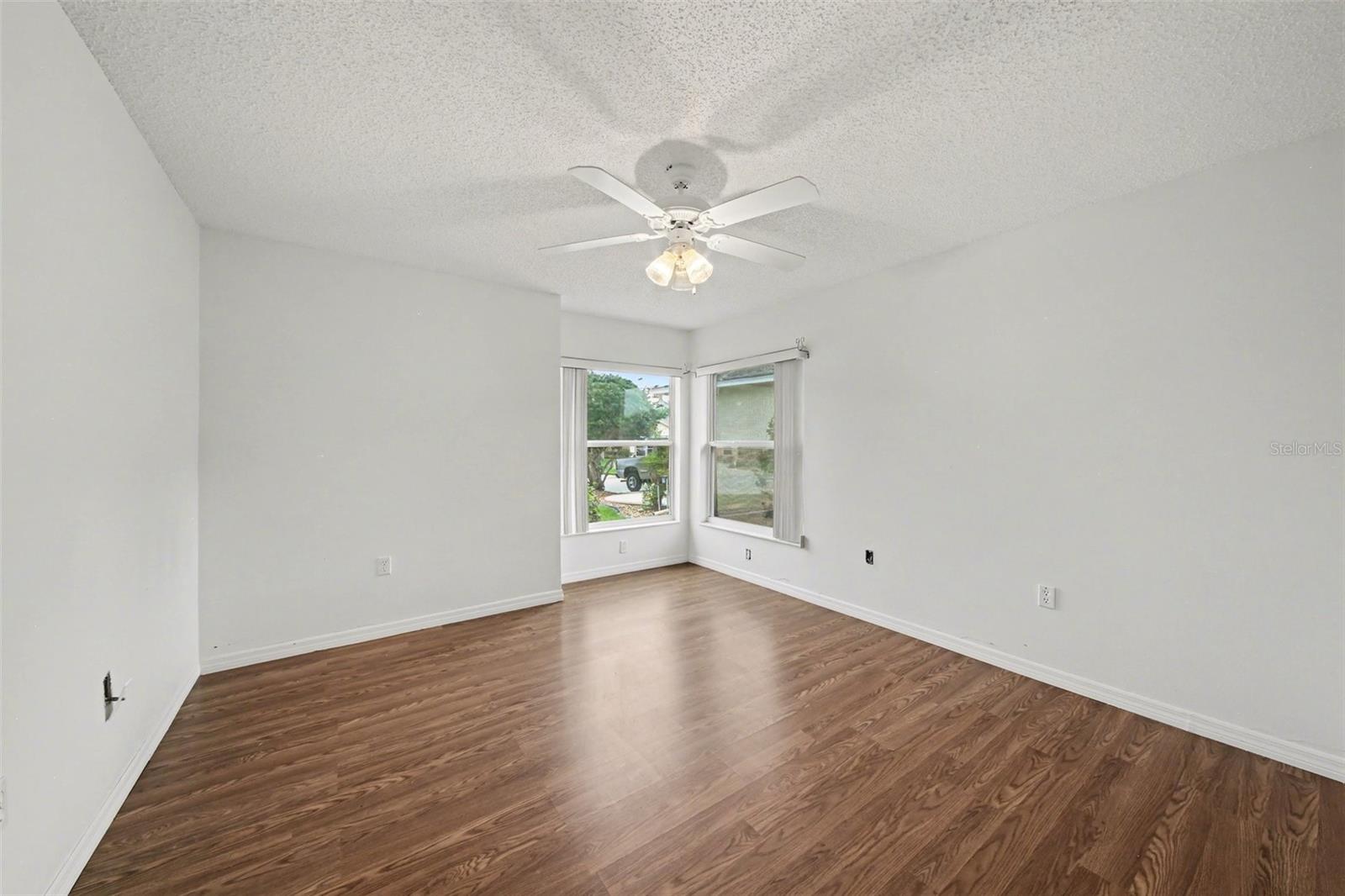 Image 19 of 30 For 512 Grand Vista Trail