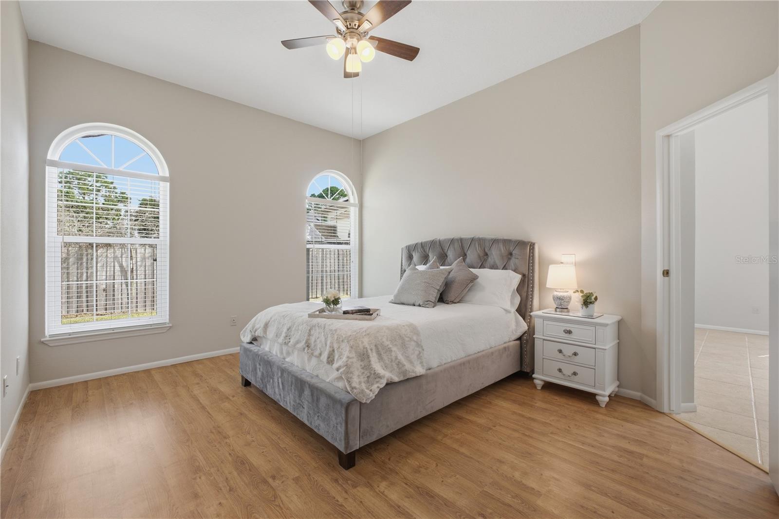 Image 11 of 34 For 10635 Satinwood Circle