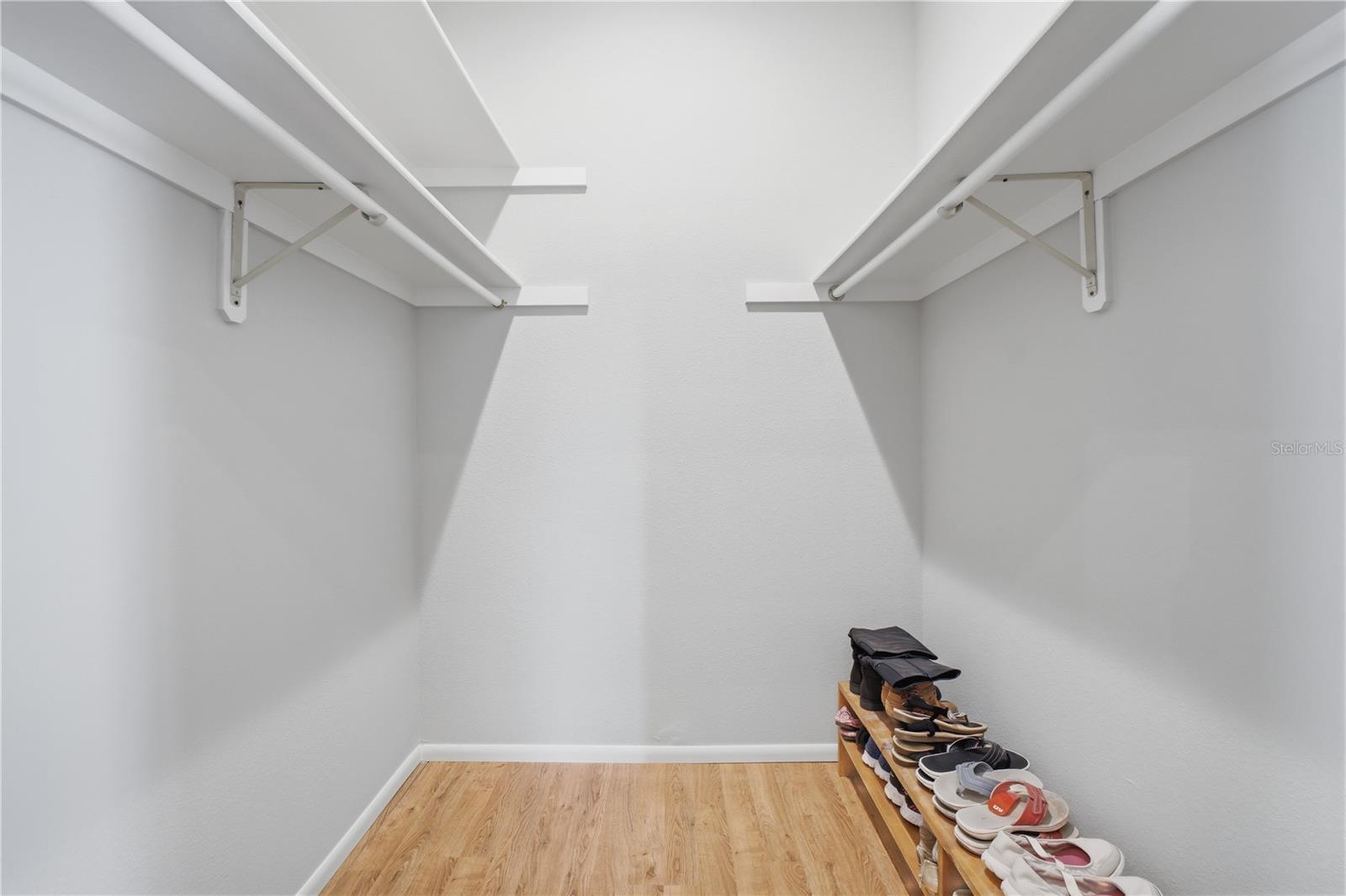 Image 16 of 34 For 10635 Satinwood Circle