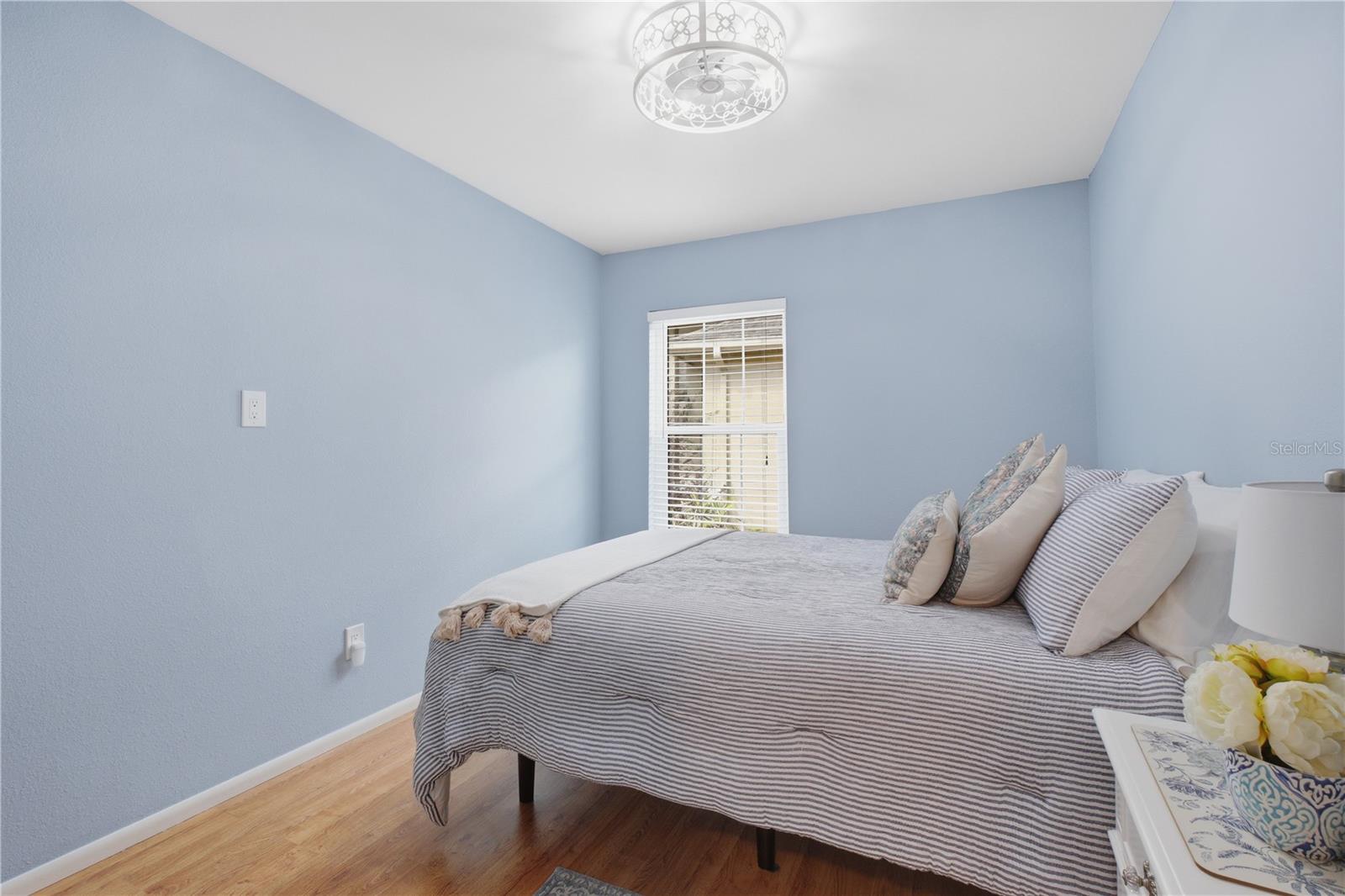 Image 17 of 34 For 10635 Satinwood Circle