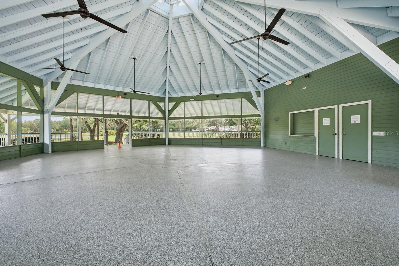 Image 29 of 34 For 10635 Satinwood Circle