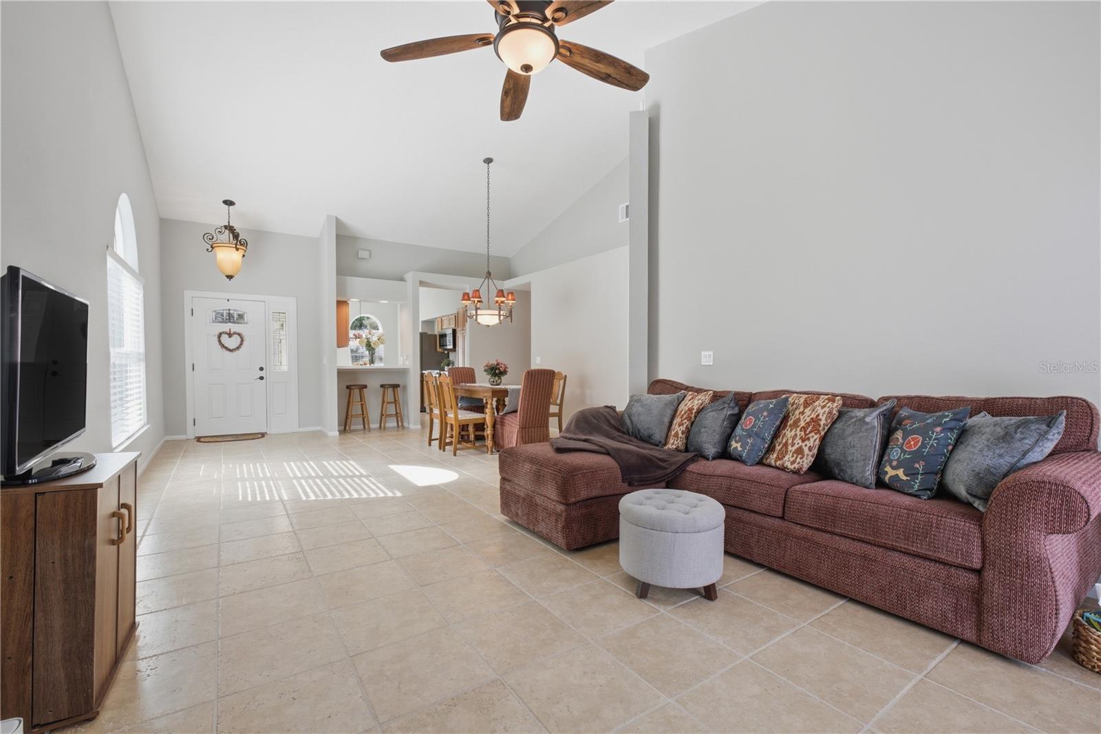 Image 7 of 34 For 10635 Satinwood Circle