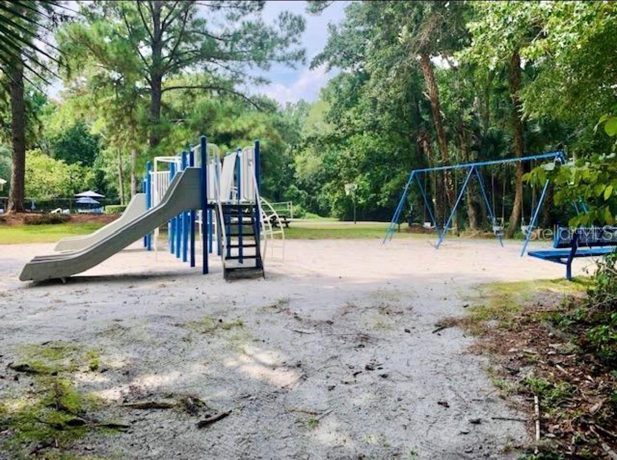 Image 30 of 32 For 429 Sheoah Boulevard 9