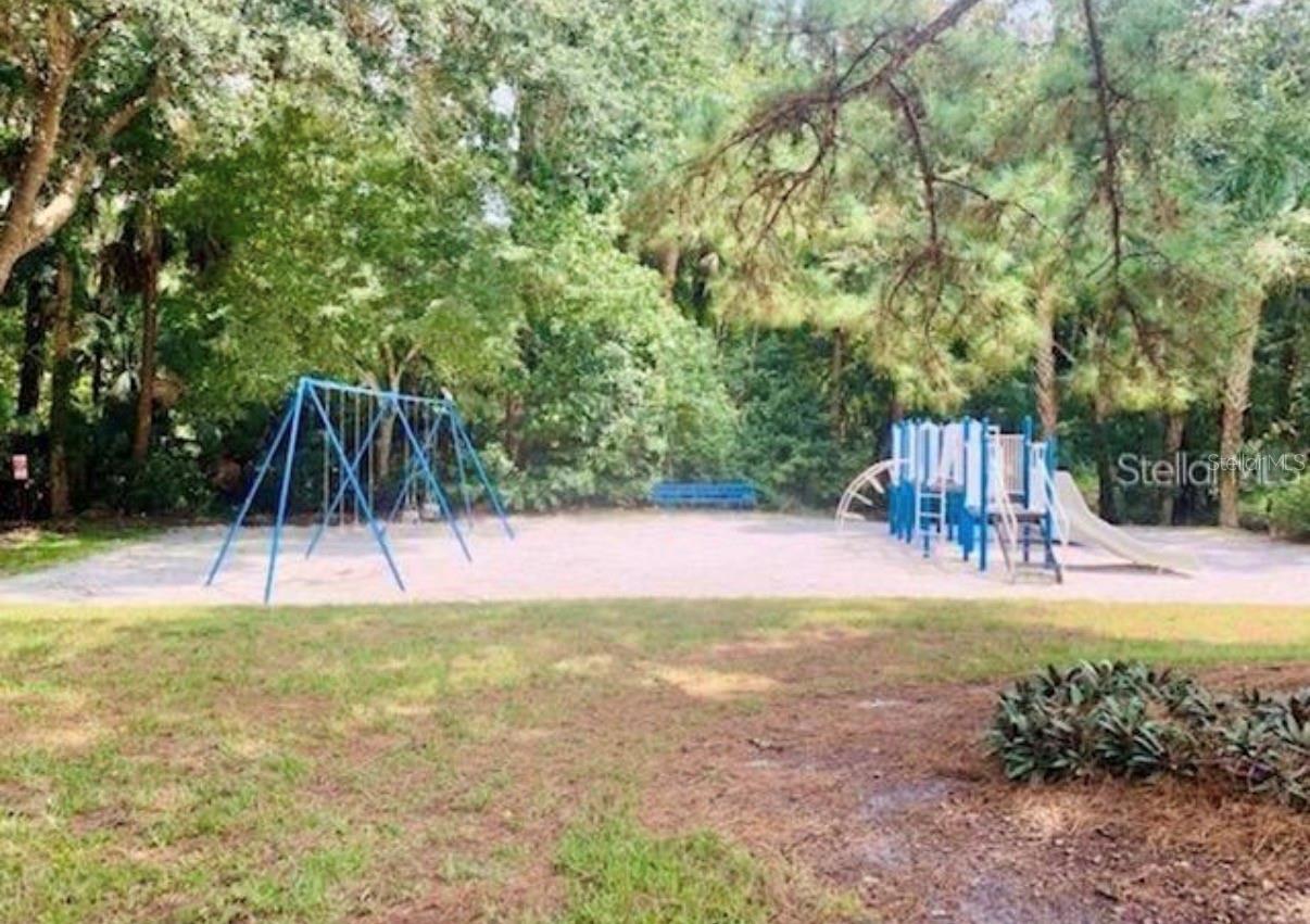 Image 31 of 32 For 429 Sheoah Boulevard 9