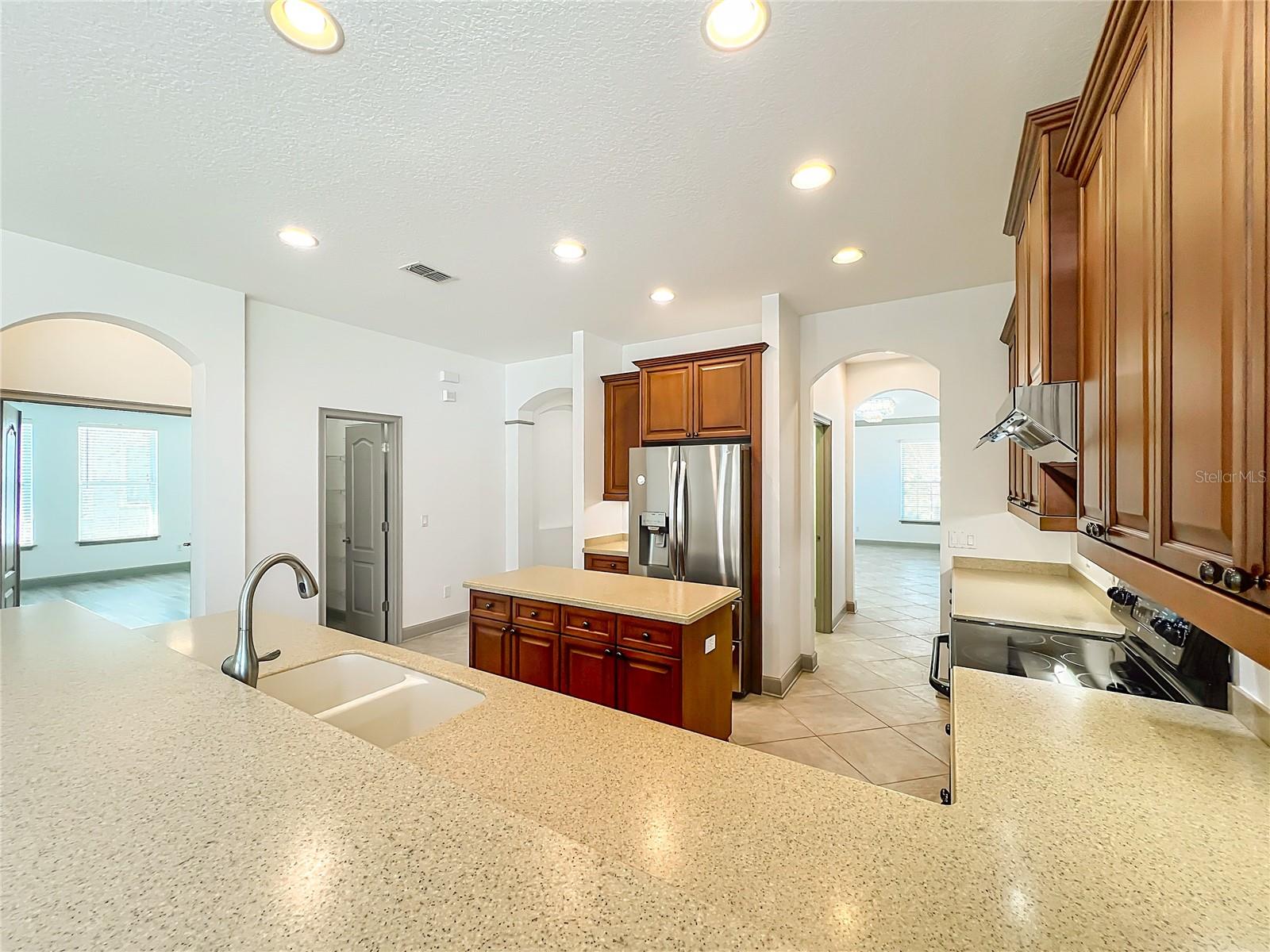 Image 21 of 61 For 6953 Tettenhall Lane