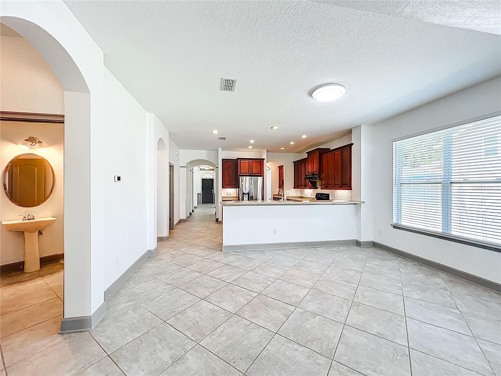 Image 22 of 61 For 6953 Tettenhall Lane