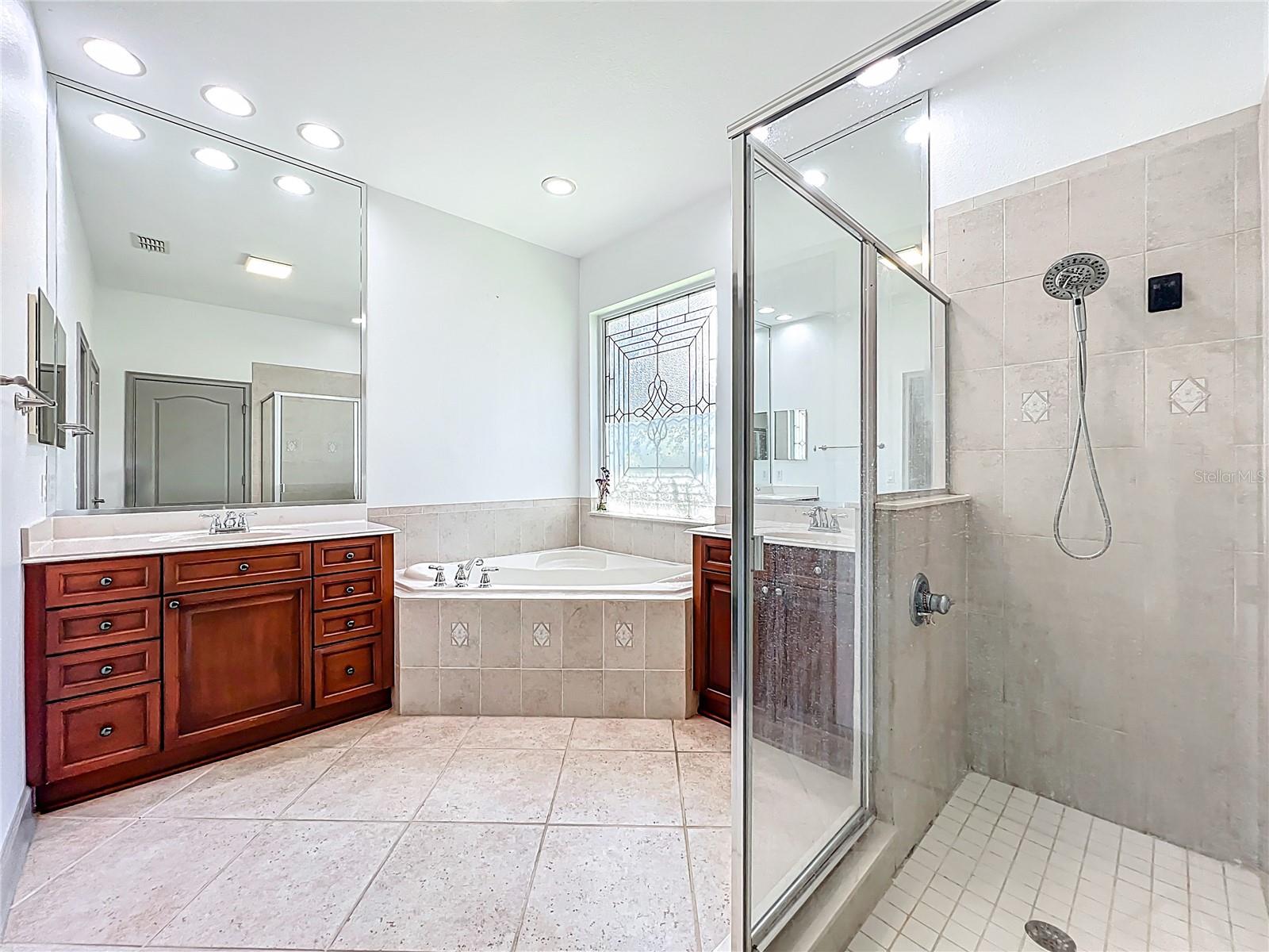 Image 40 of 61 For 6953 Tettenhall Lane