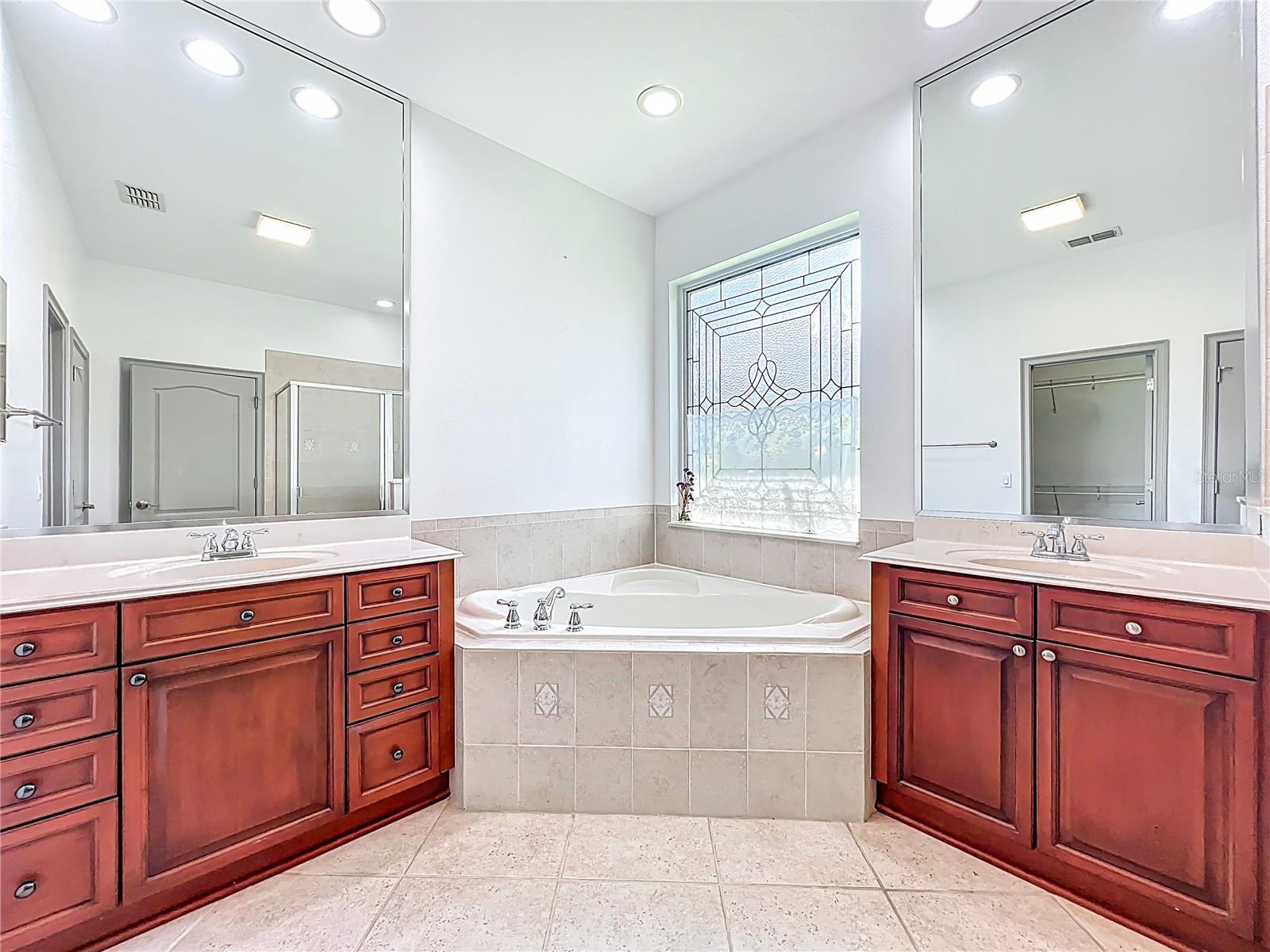 Image 41 of 61 For 6953 Tettenhall Lane