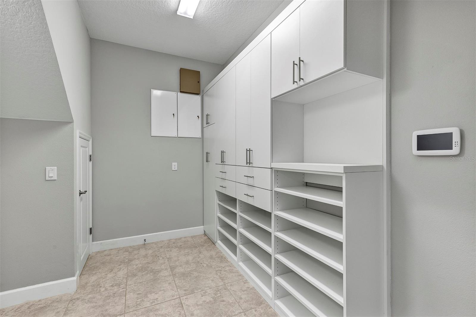 Image 6 of 59 For 9239 Doherty Place