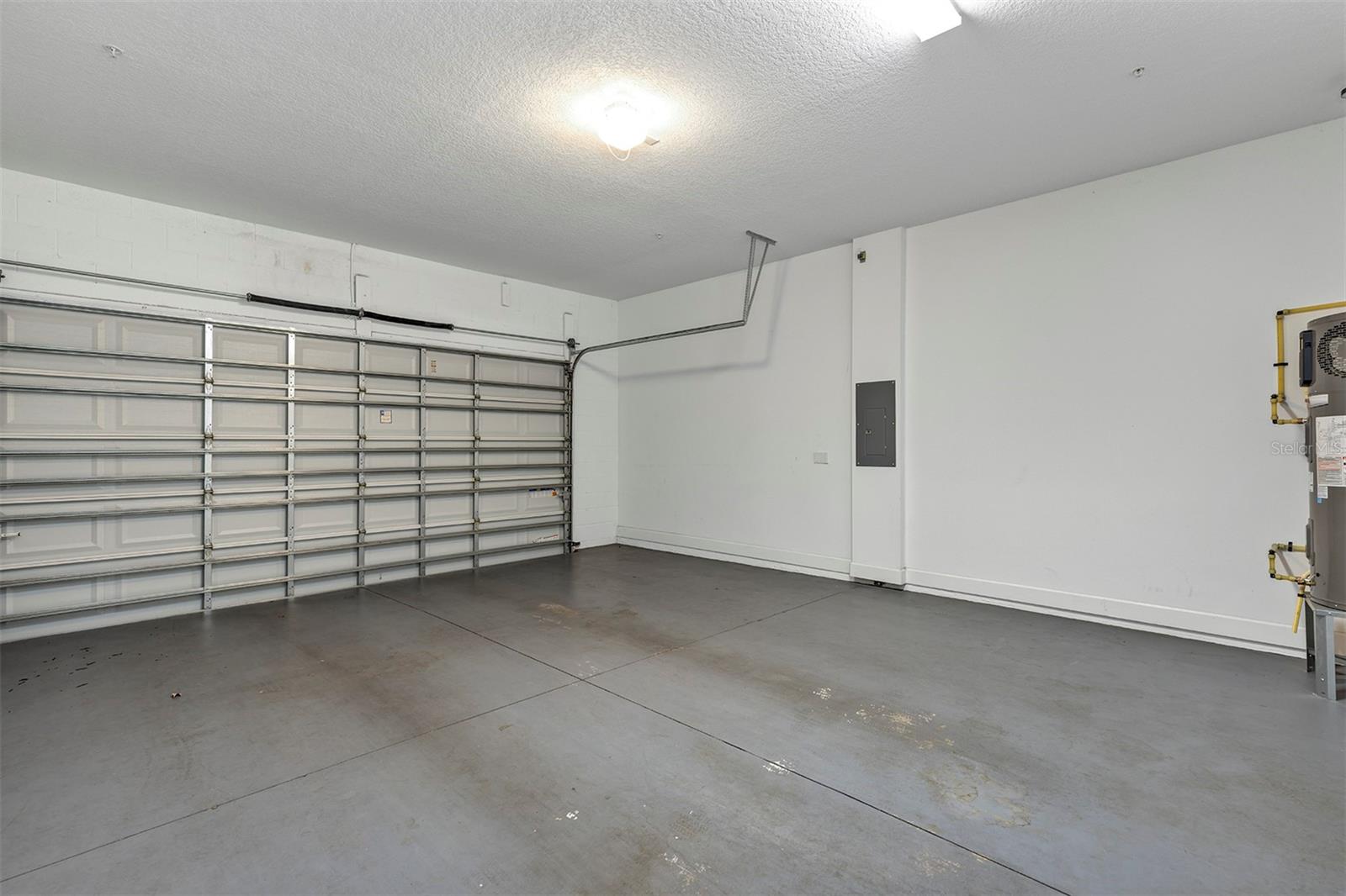 Image 8 of 59 For 9239 Doherty Place