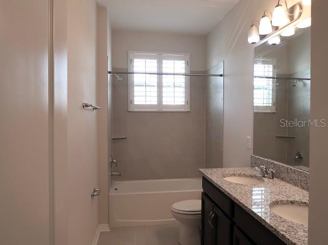 Image 15 of 22 For 13183 Woodford Street